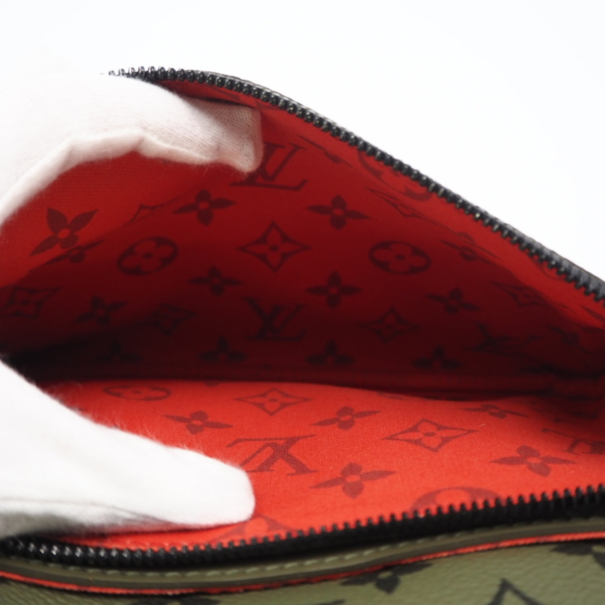 Louis Vuitton Khaki Monogram Red Color Monogram Pouch Shoulder Bag (Pre-Owned)