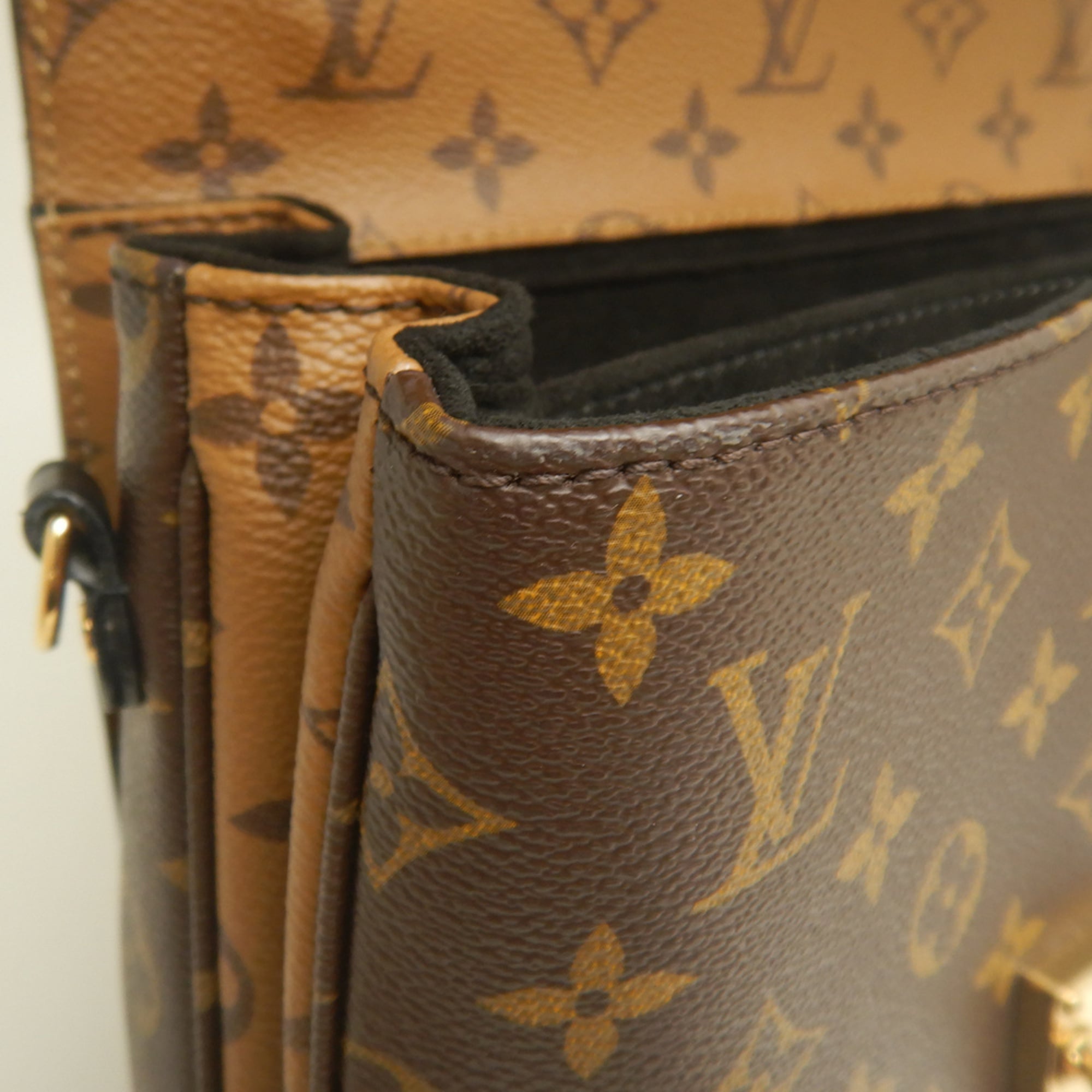 Louis Vuitton Brown Monogram Reverse Monogram Reverse Handbag (Pre-Owned)