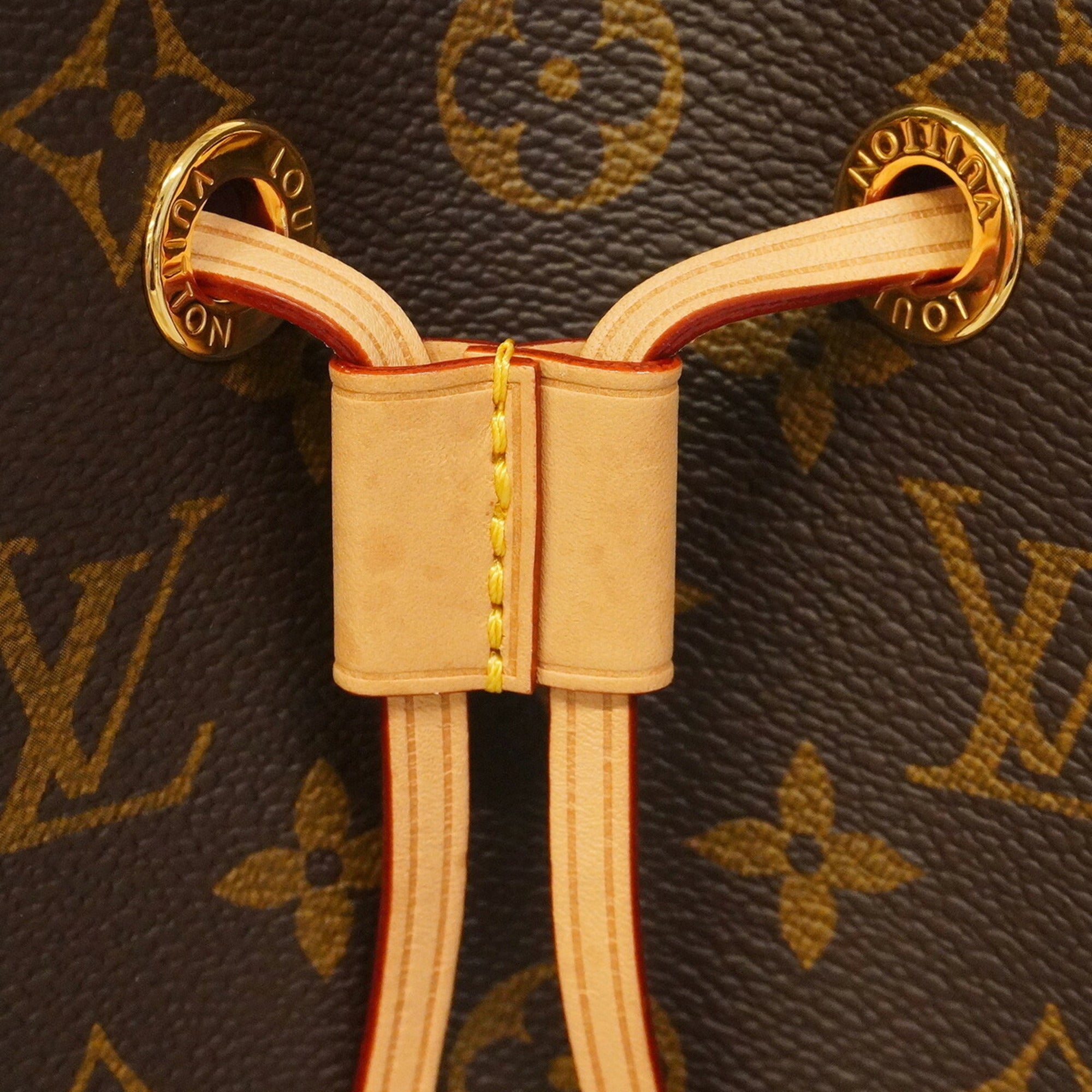 Louis Vuitton Brown Handbag (Pre-Owned)