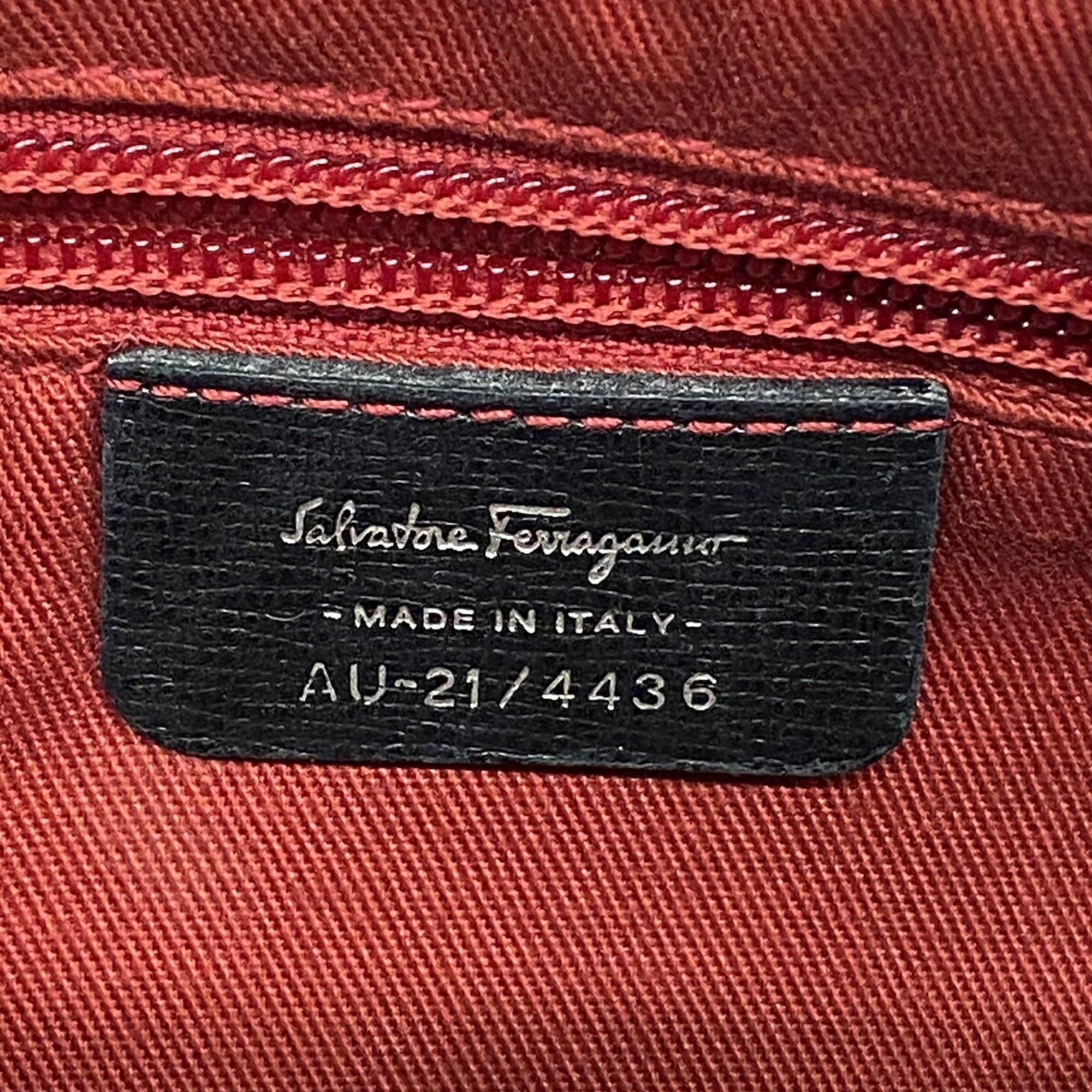 Salvatore Ferragamo Black Nylon Shoulder Bag (Pre-Owned)
