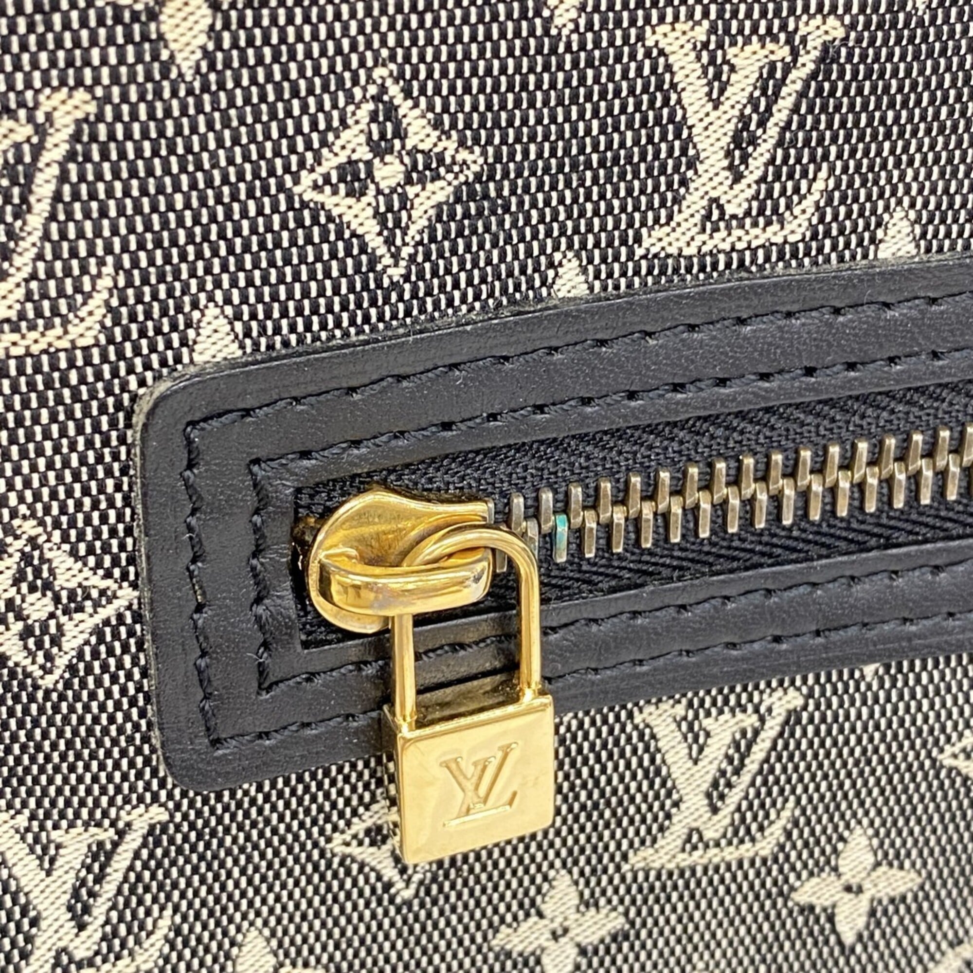 Louis Vuitton Noir Tote Bag (Pre-Owned)