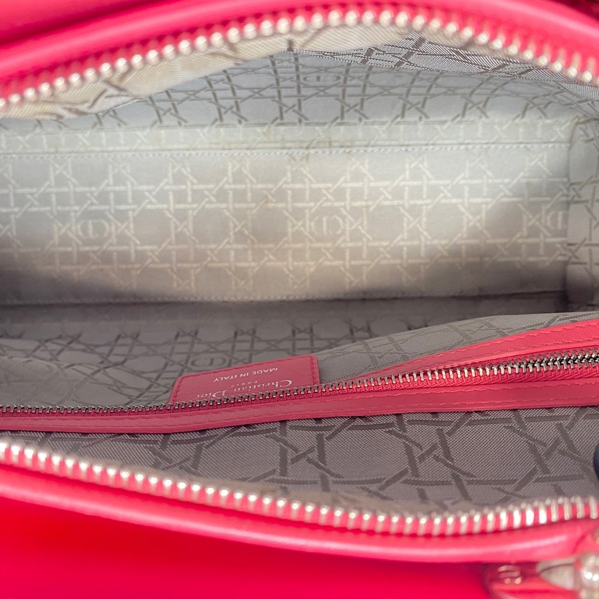 Christian Dior Pink Leather Handbag (Pre-Owned)