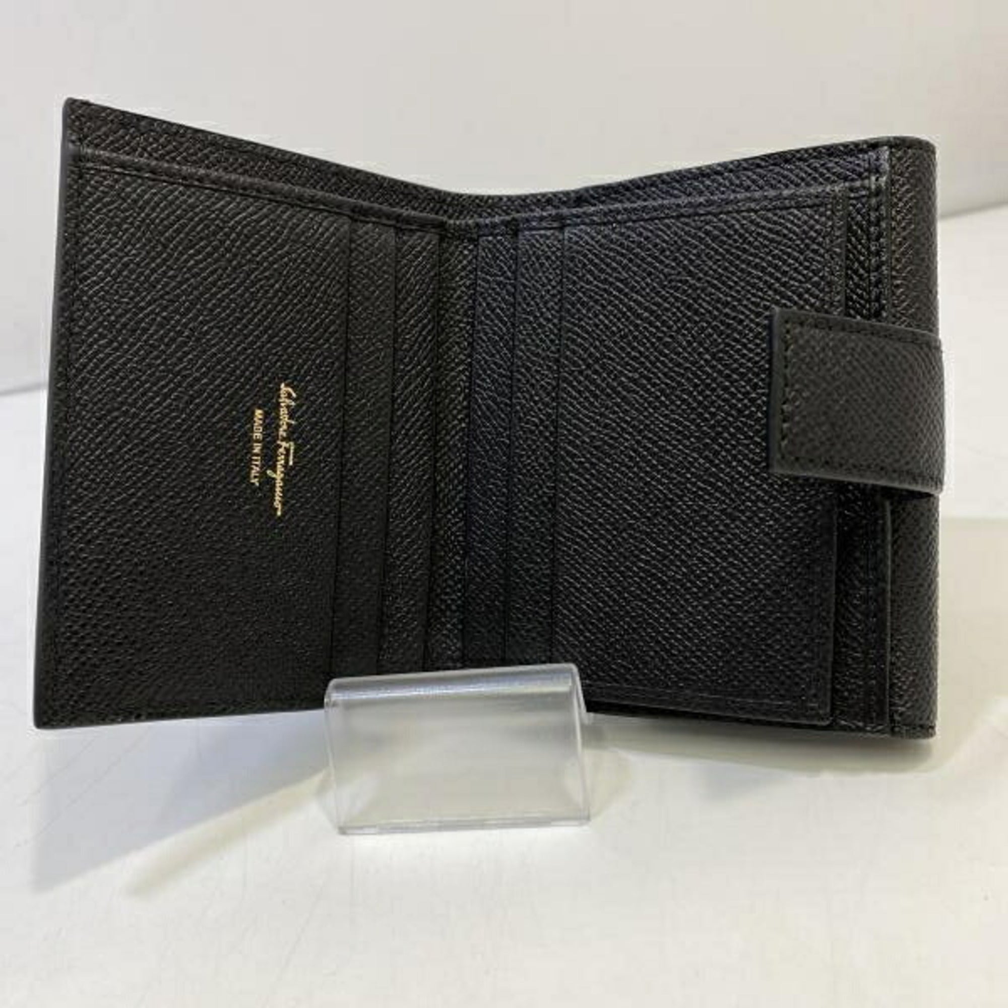 Salvatore Ferragamo Black Wallet (Bi-Fold) (Pre-Owned)