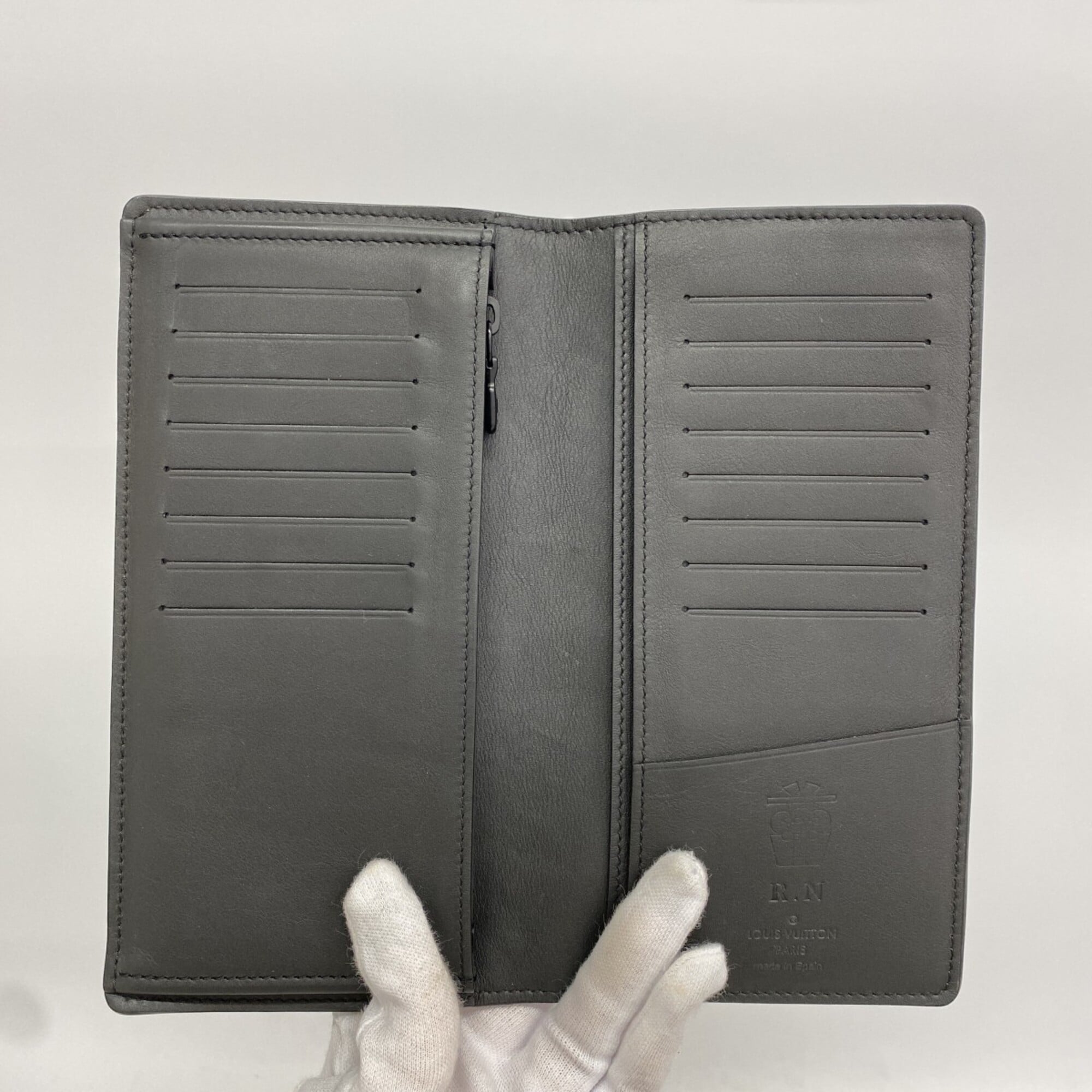 Louis Vuitton Black Long Wallet (Bi-Fold) (Pre-Owned)