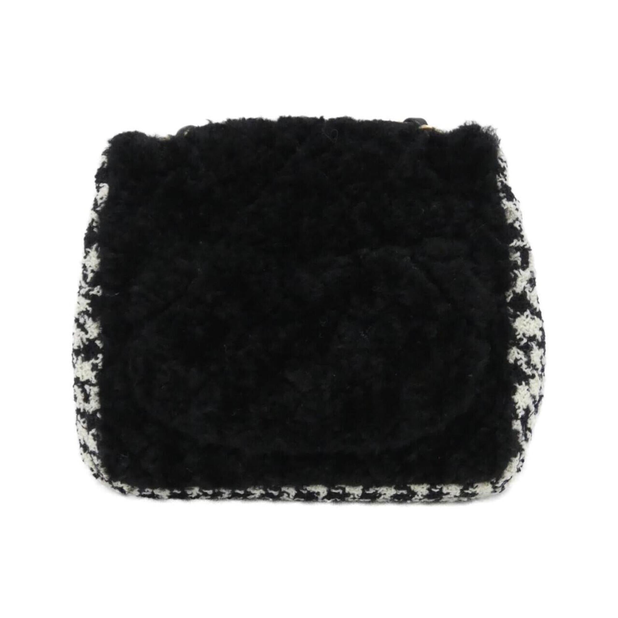 Chanel Black White Tweed Leather Shoulder Bag (Pre-Owned)