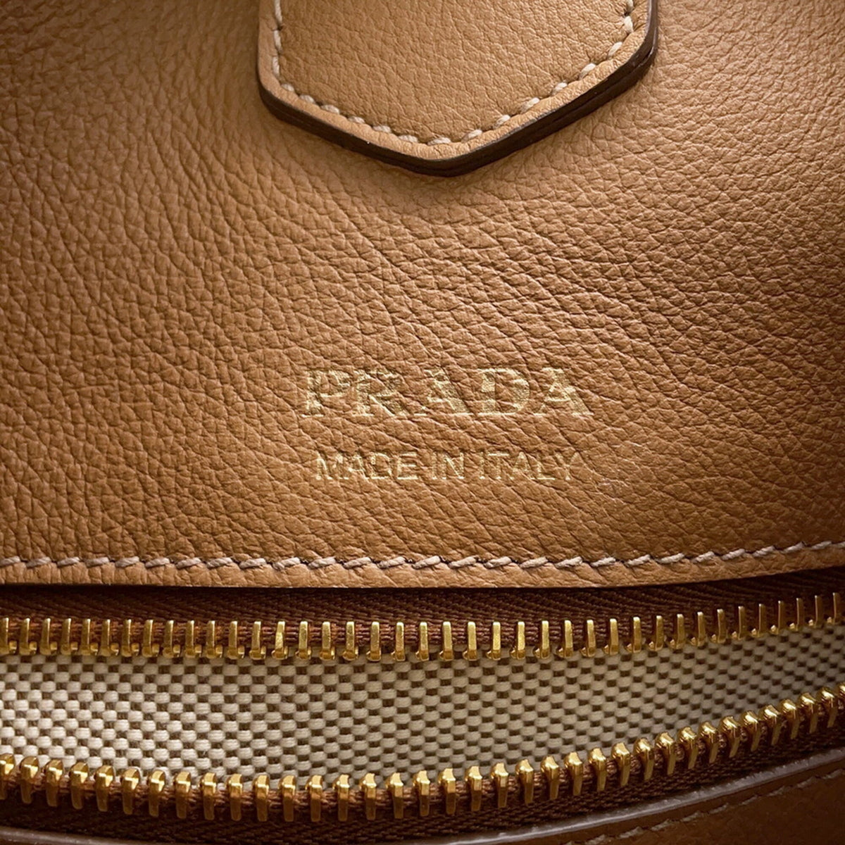 Prada Brown Leather Handbag Tote Bag (Pre-Owned)