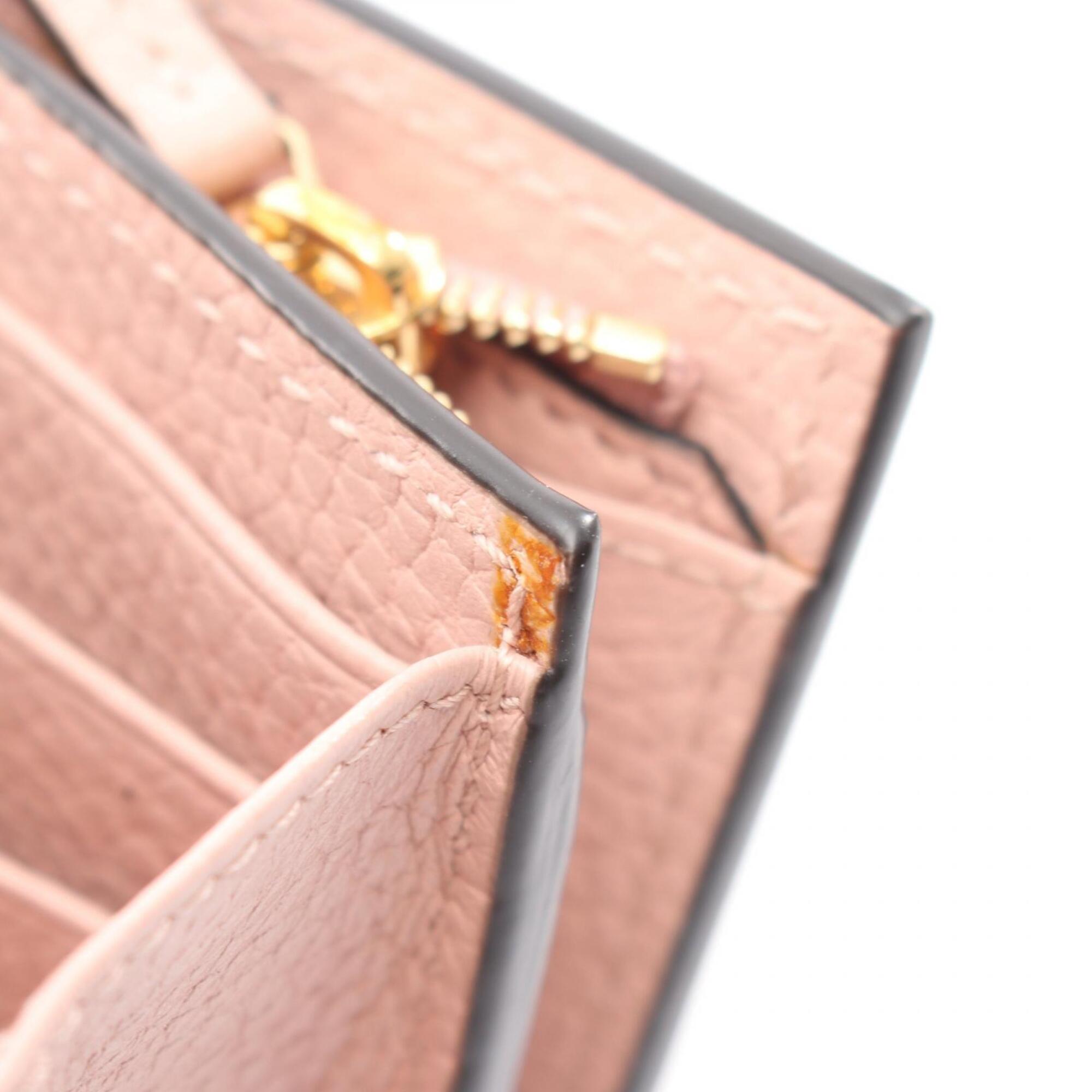 Gucci Pink Leather Wallet (Bi-Fold) (Pre-Owned)