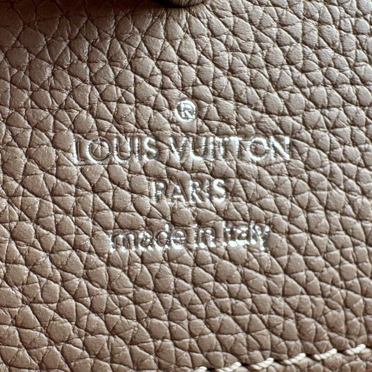 Louis Vuitton Grayish Pink Leather Handbag Shoulder Bag (Pre-Owned)