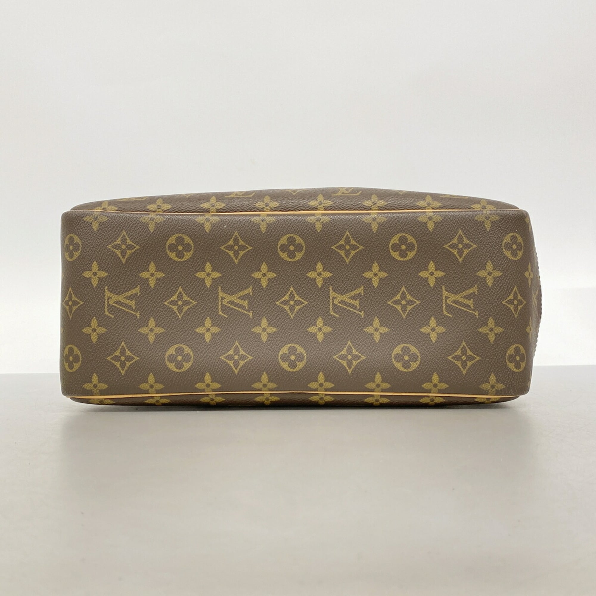 Louis Vuitton Brown Handbag (Pre-Owned)