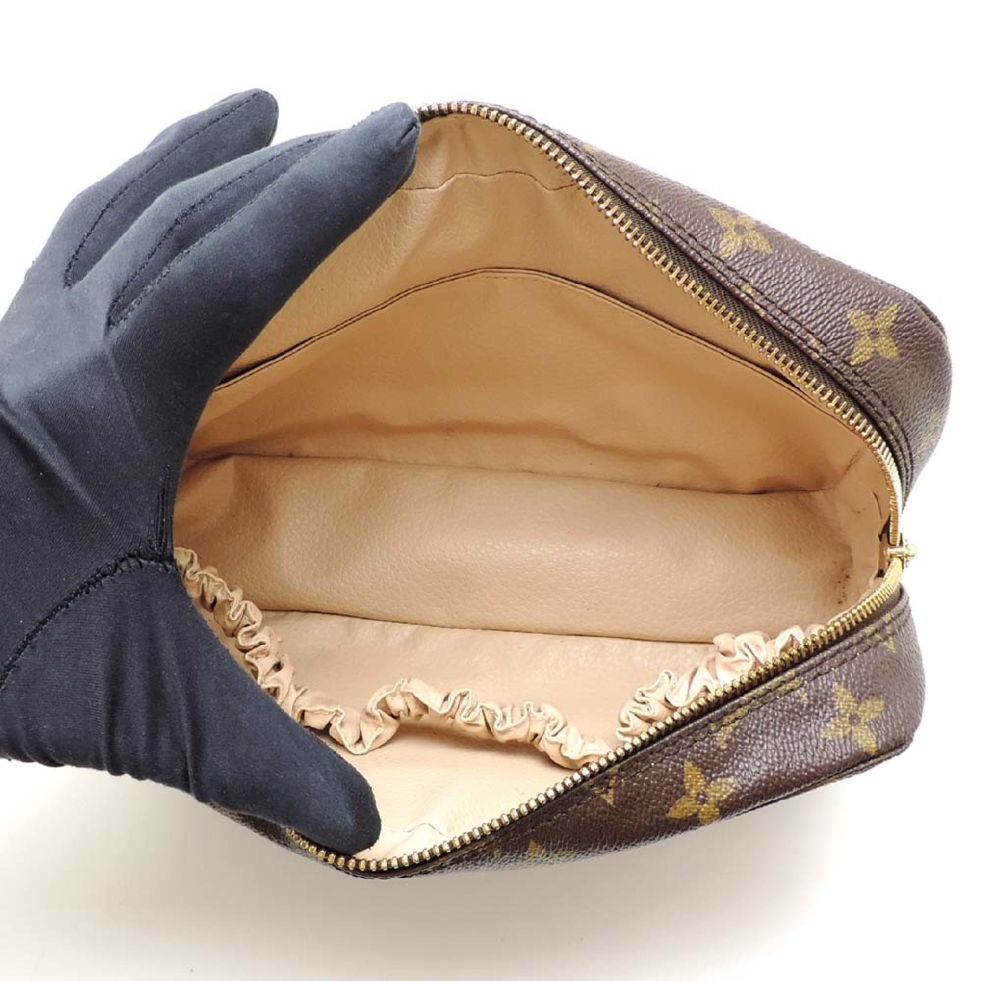 Louis Vuitton Brown Monogram Pouch (Pre-Owned)