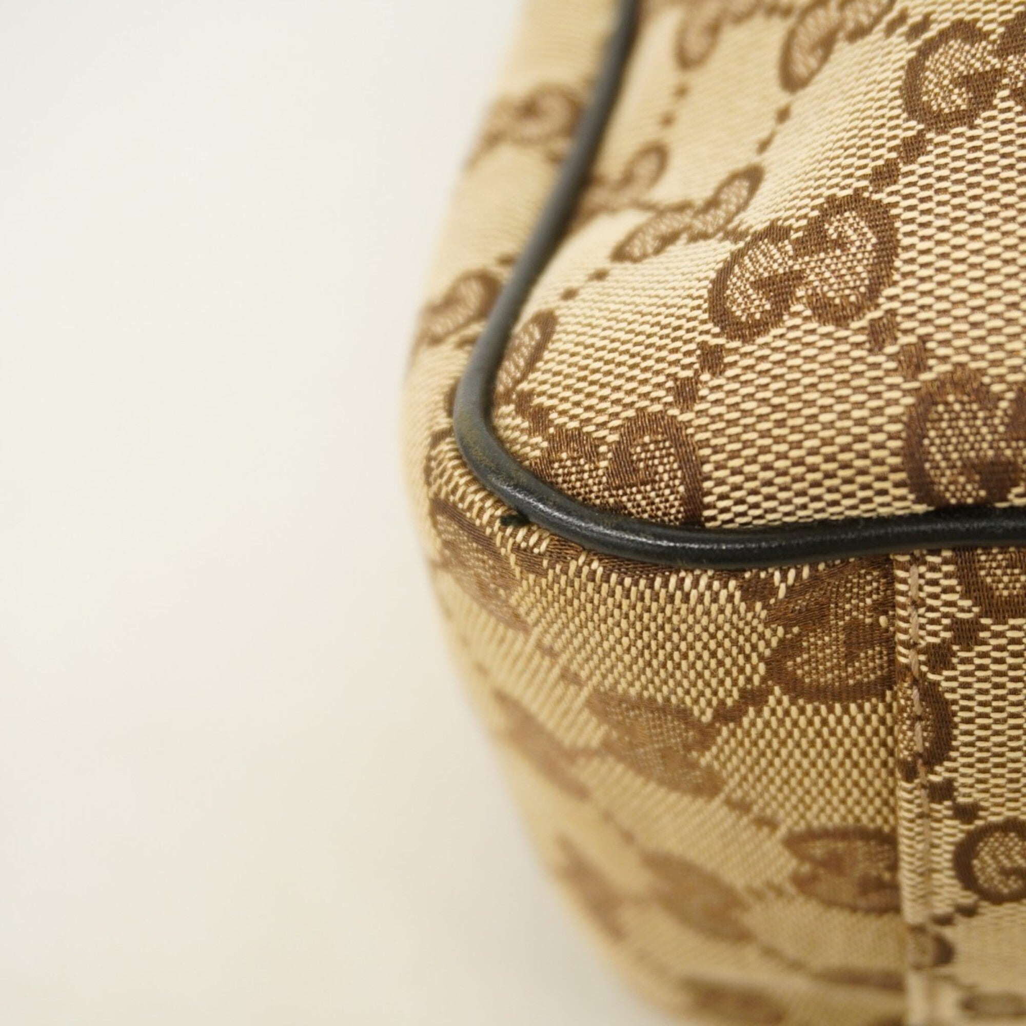 Gucci Beige Black Canvas Tote Bag (Pre-Owned)