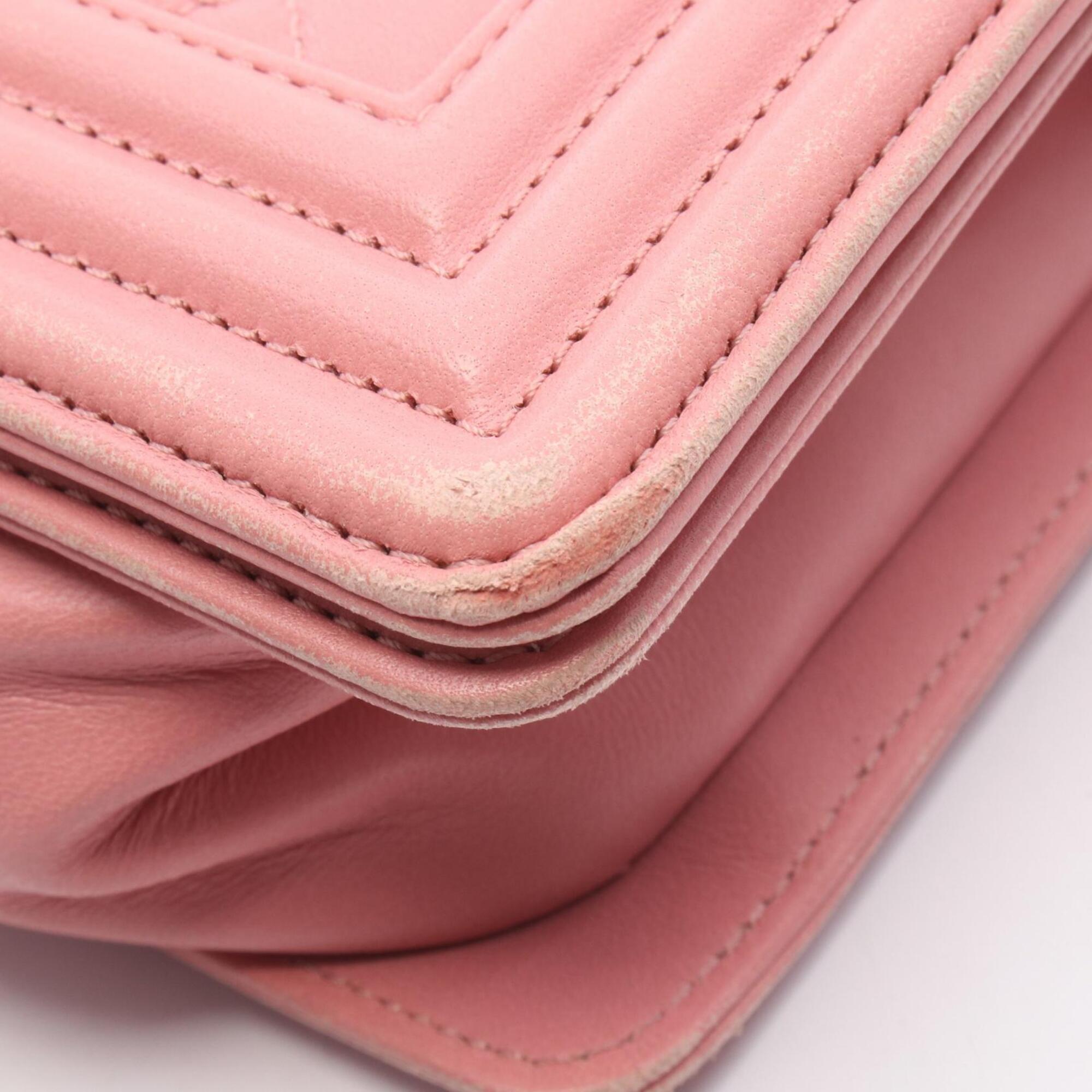 Chanel Boy Chanel Pink Leather Handbag Shoulder Bag (Pre-Owned)