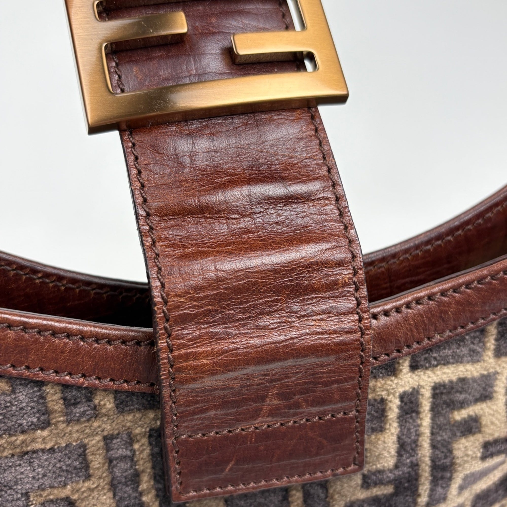 Fendi Brown Fabric Leather Shoulder Bag (Pre-Owned)