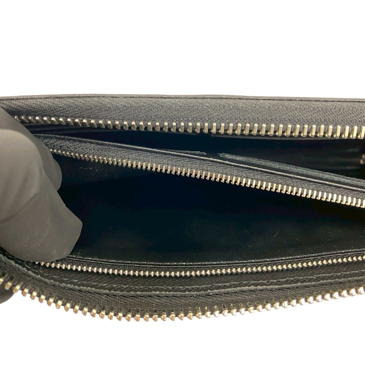 Louis Vuitton Black Leather Long Wallet (Bi-Fold) (Pre-Owned)