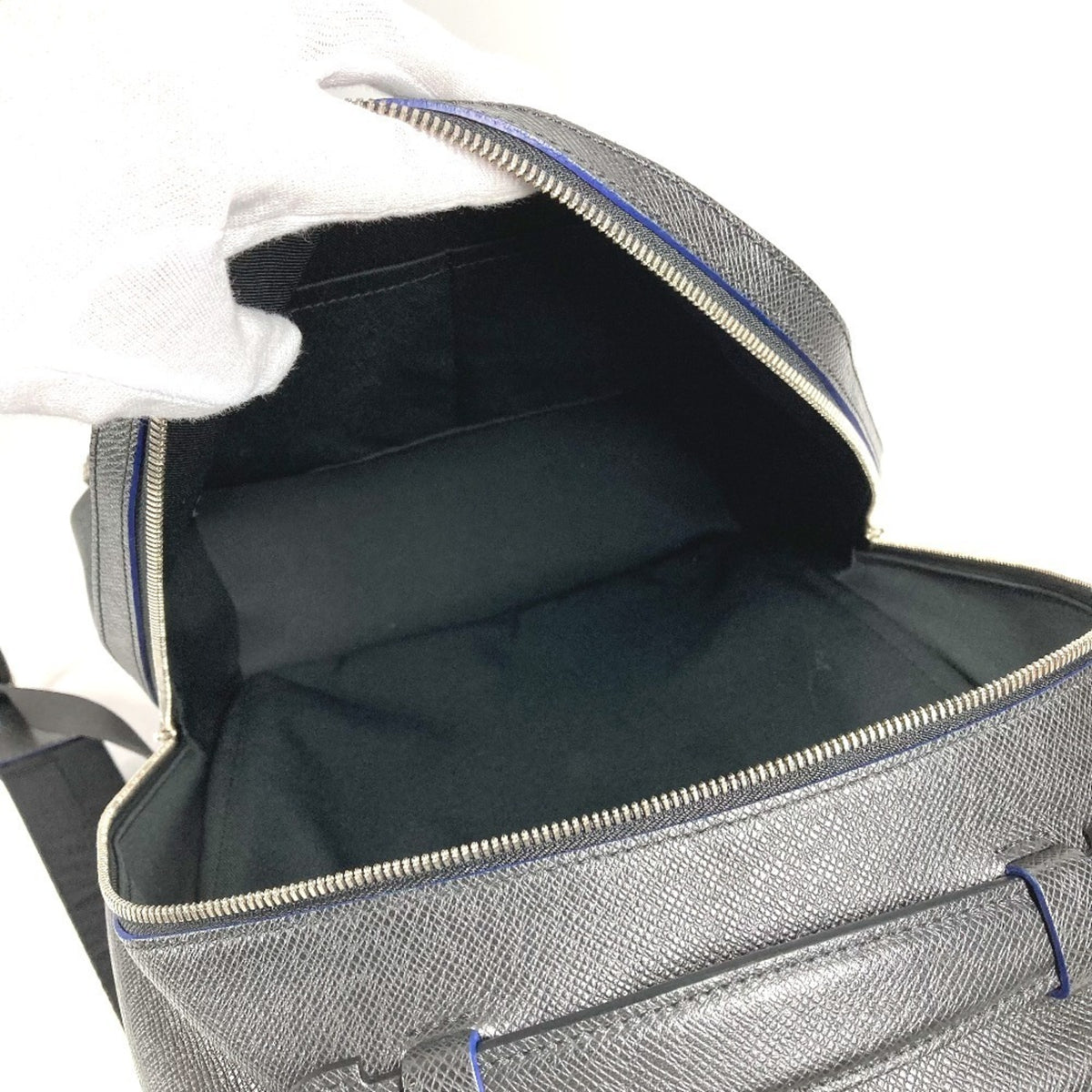 Louis Vuitton Ardoise Bicolor Black Blue Taiga Leather Backpack (Pre-Owned)