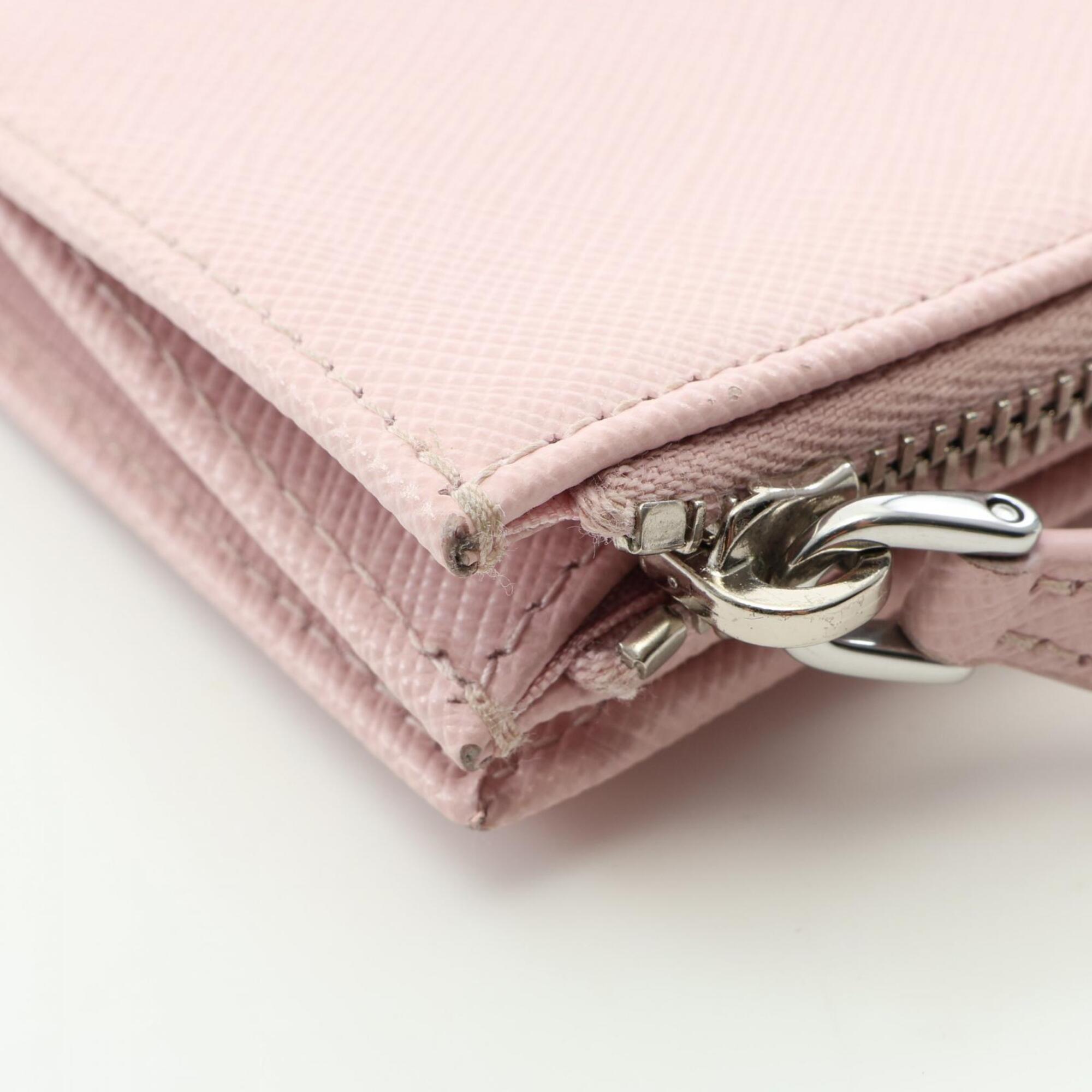 Prada Saffiano Pink Saffiano Wallet (Bi-Fold) (Pre-Owned)