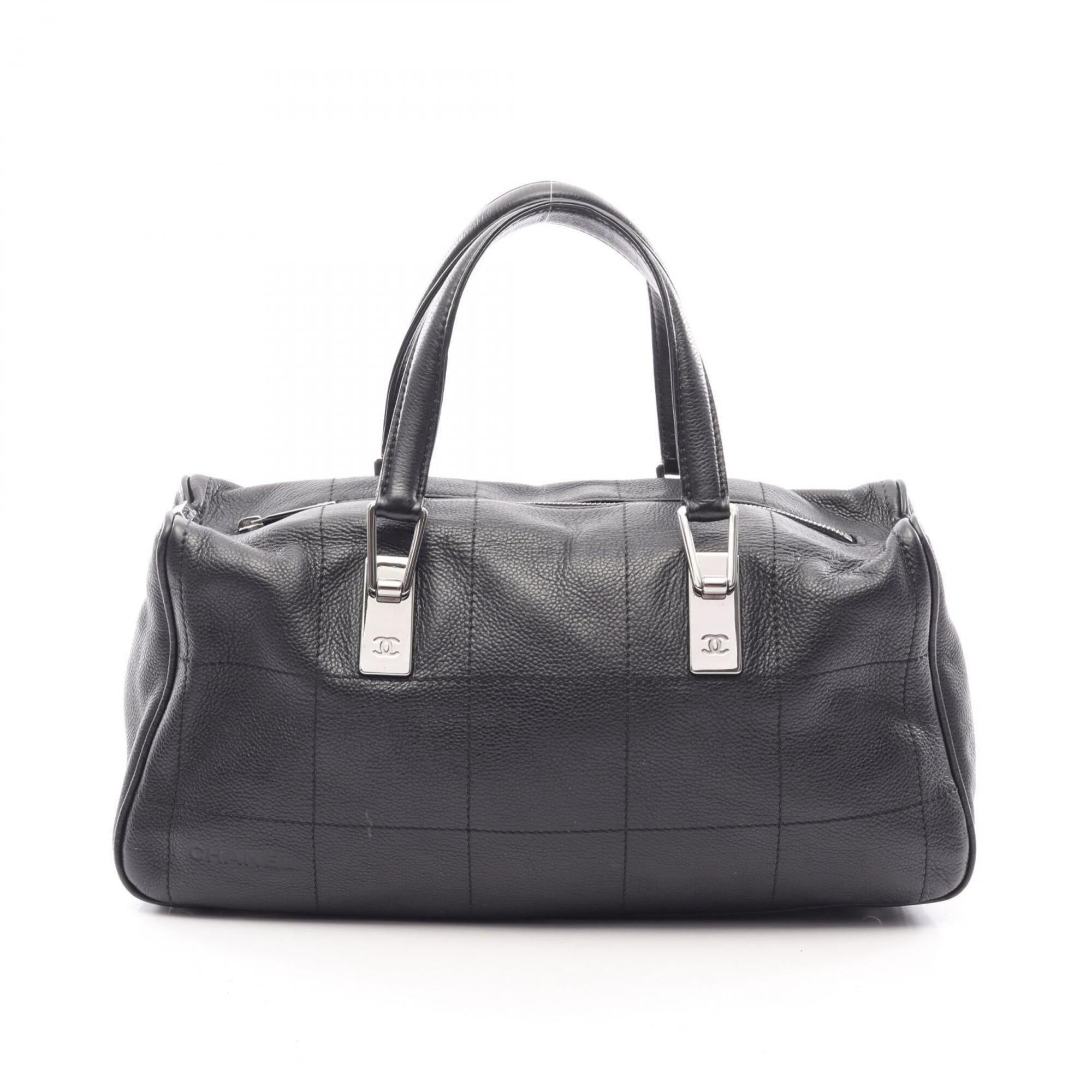 Chanel Black Grained Calfskin Handbag (Pre-Owned)
