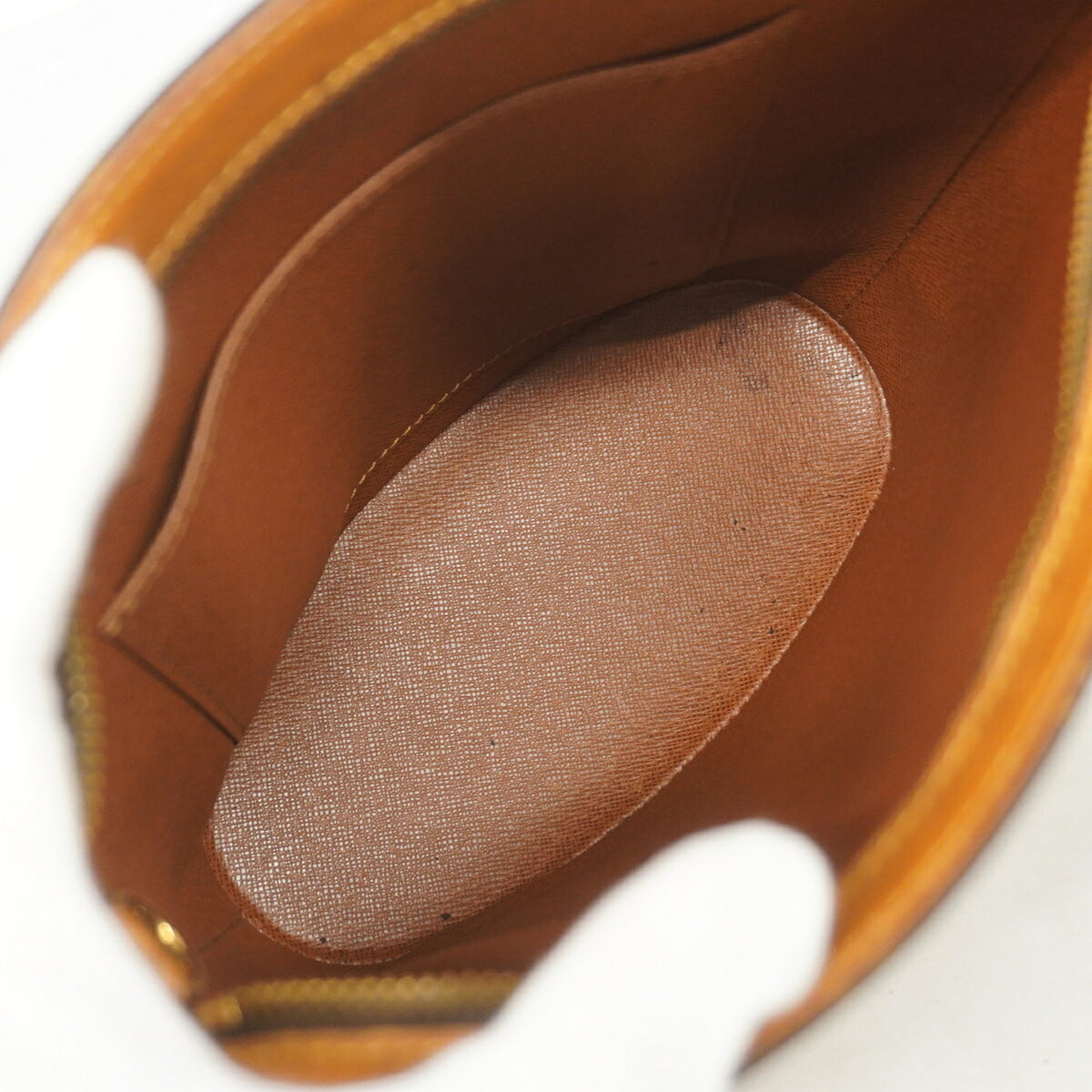 Louis Vuitton Brown Shoulder Bag (Pre-Owned)
