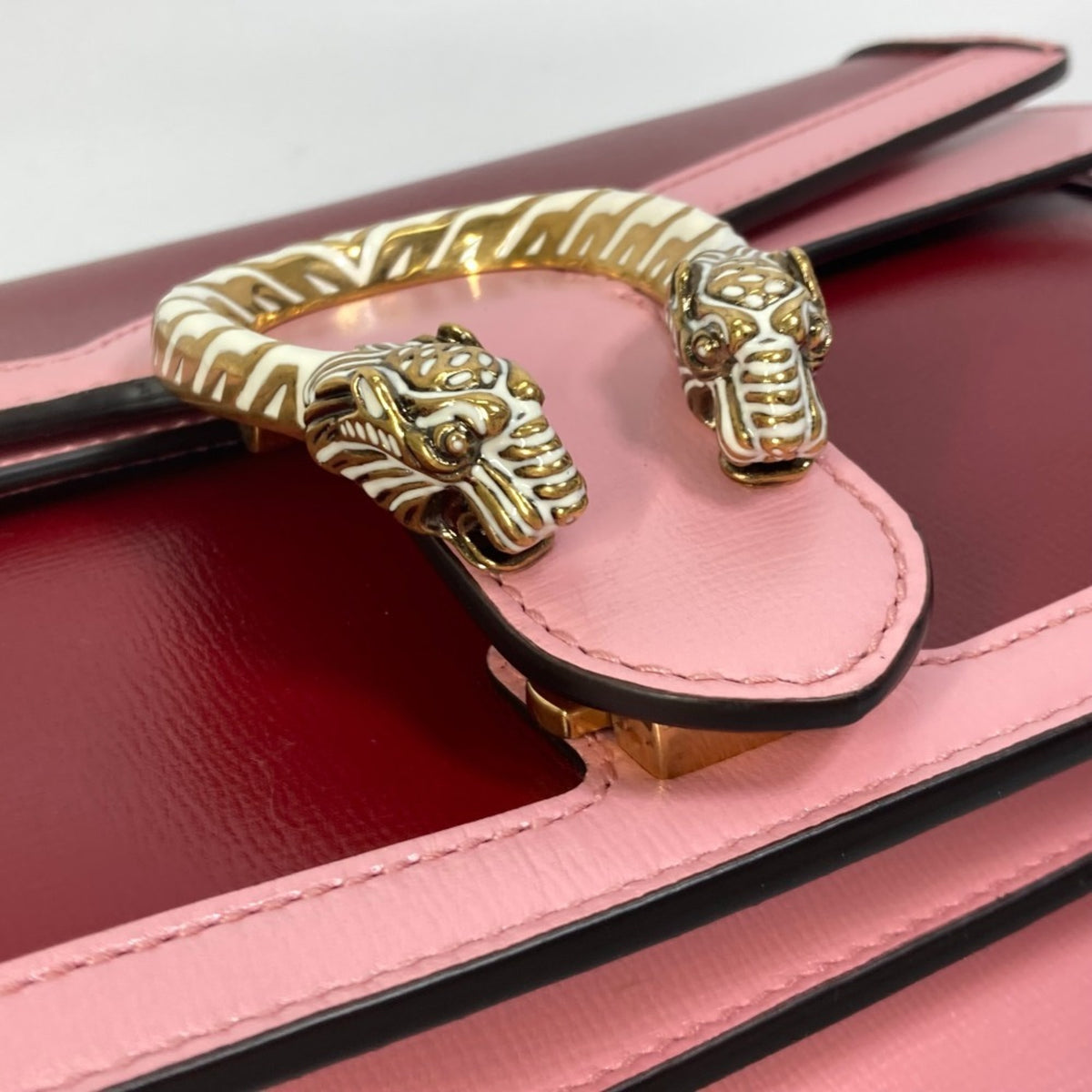 Gucci Pink Red Color Leather Shoulder Bag (Pre-Owned)