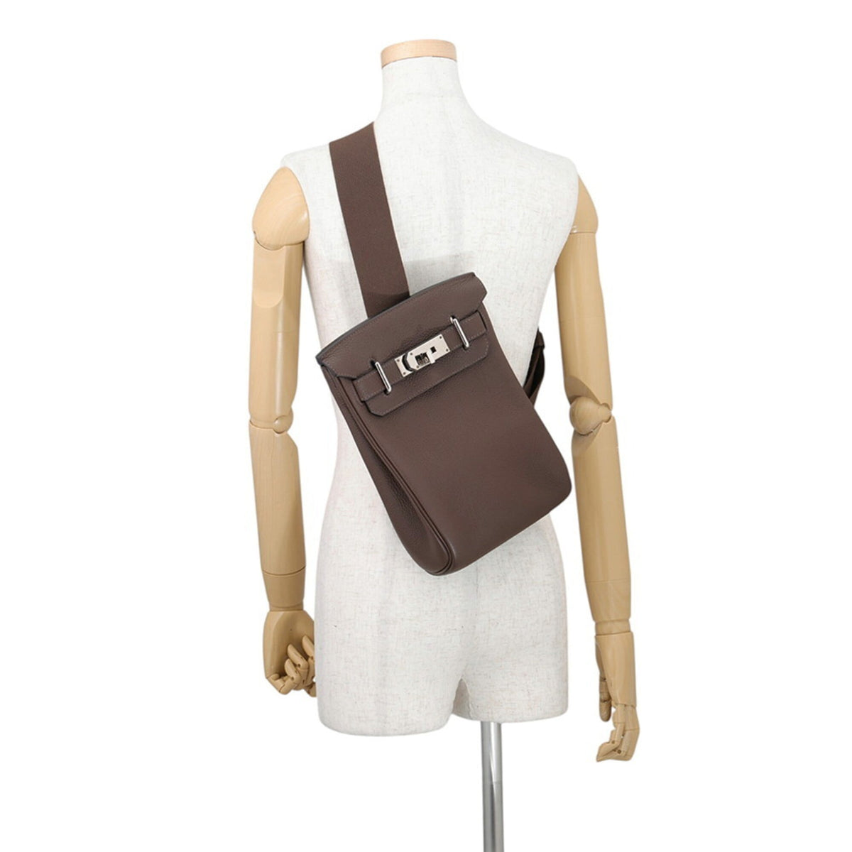 Hermes Kelly Cacao Togo Leather Sling Bag (Pre-Owned)