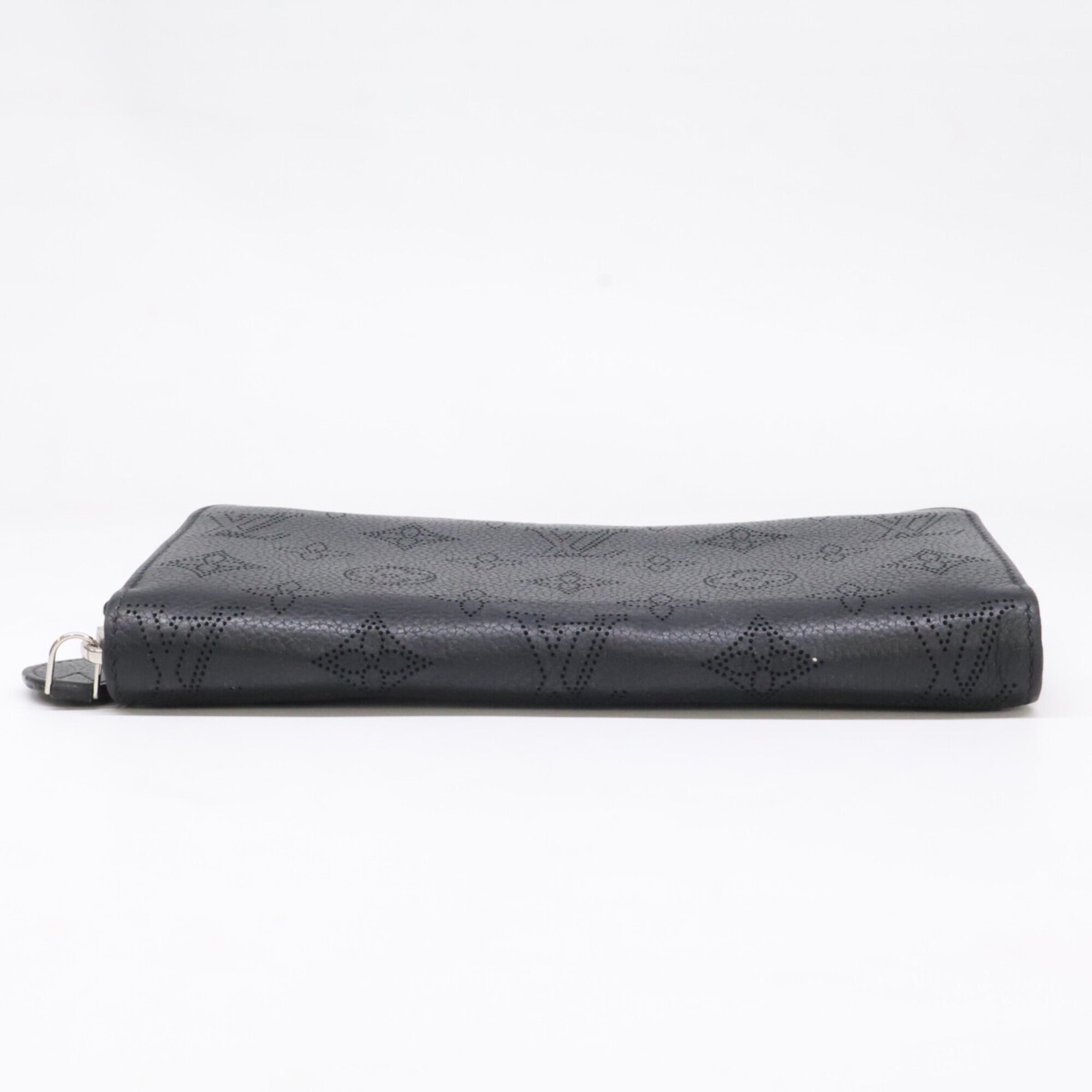 Louis Vuitton Black Mahina Leather Long Wallet (Bi-Fold) (Pre-Owned)