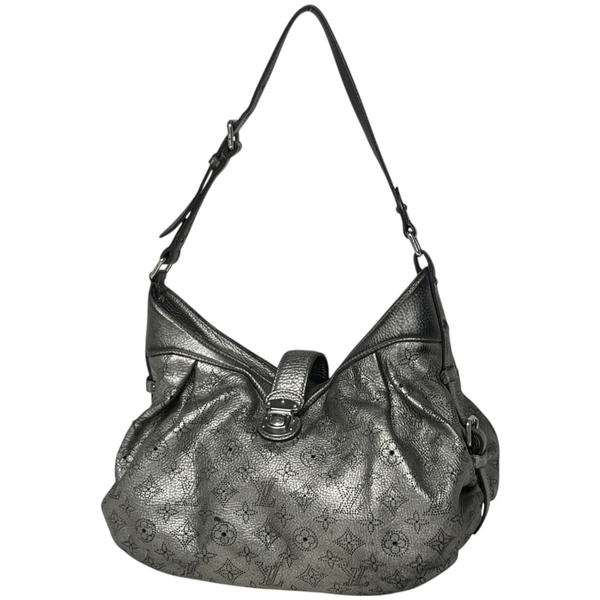 Louis Vuitton Silver Mahina Leather Shoulder Bag (Pre-Owned)