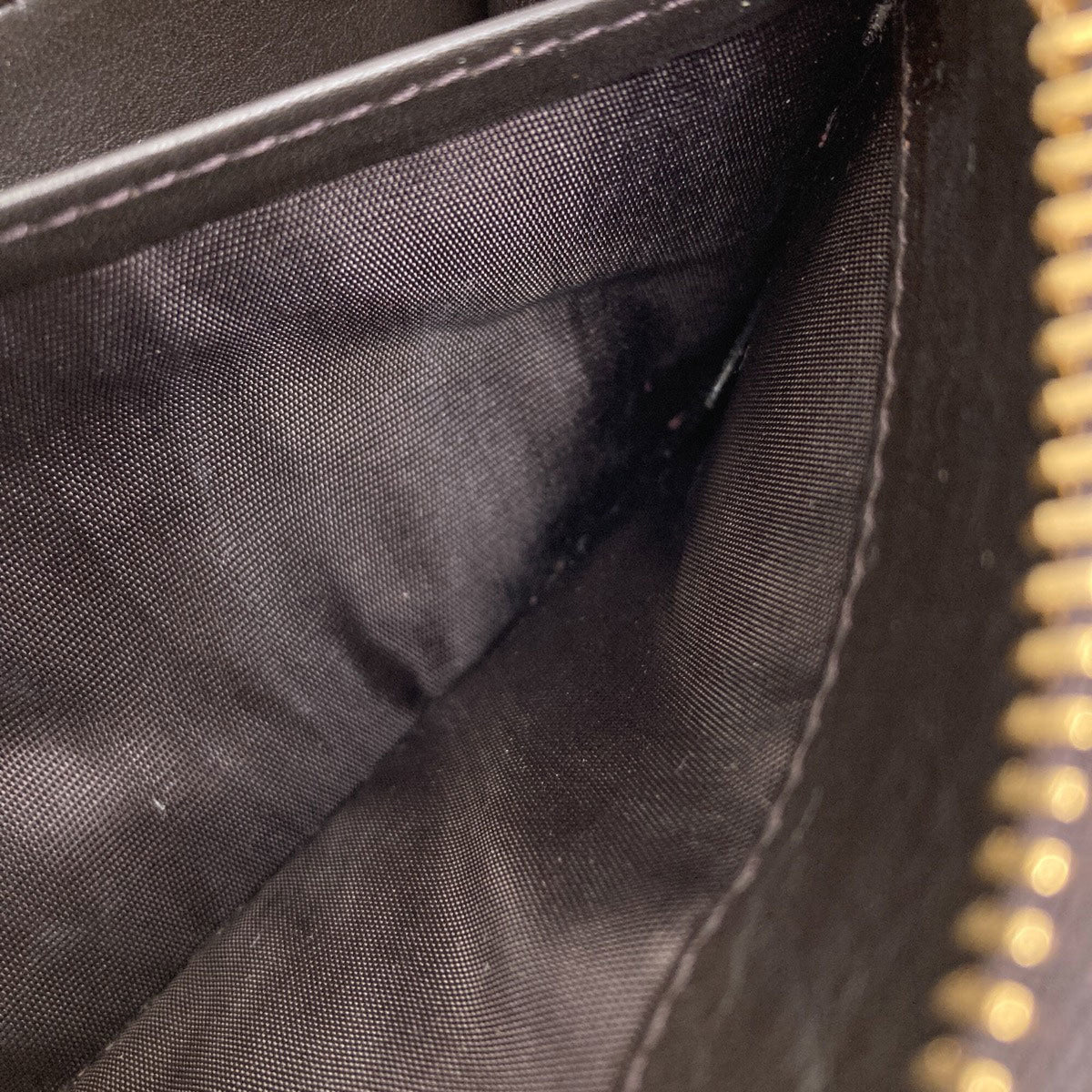 Miu Miu Black Leather Long Wallet (Bi-Fold) (Pre-Owned)