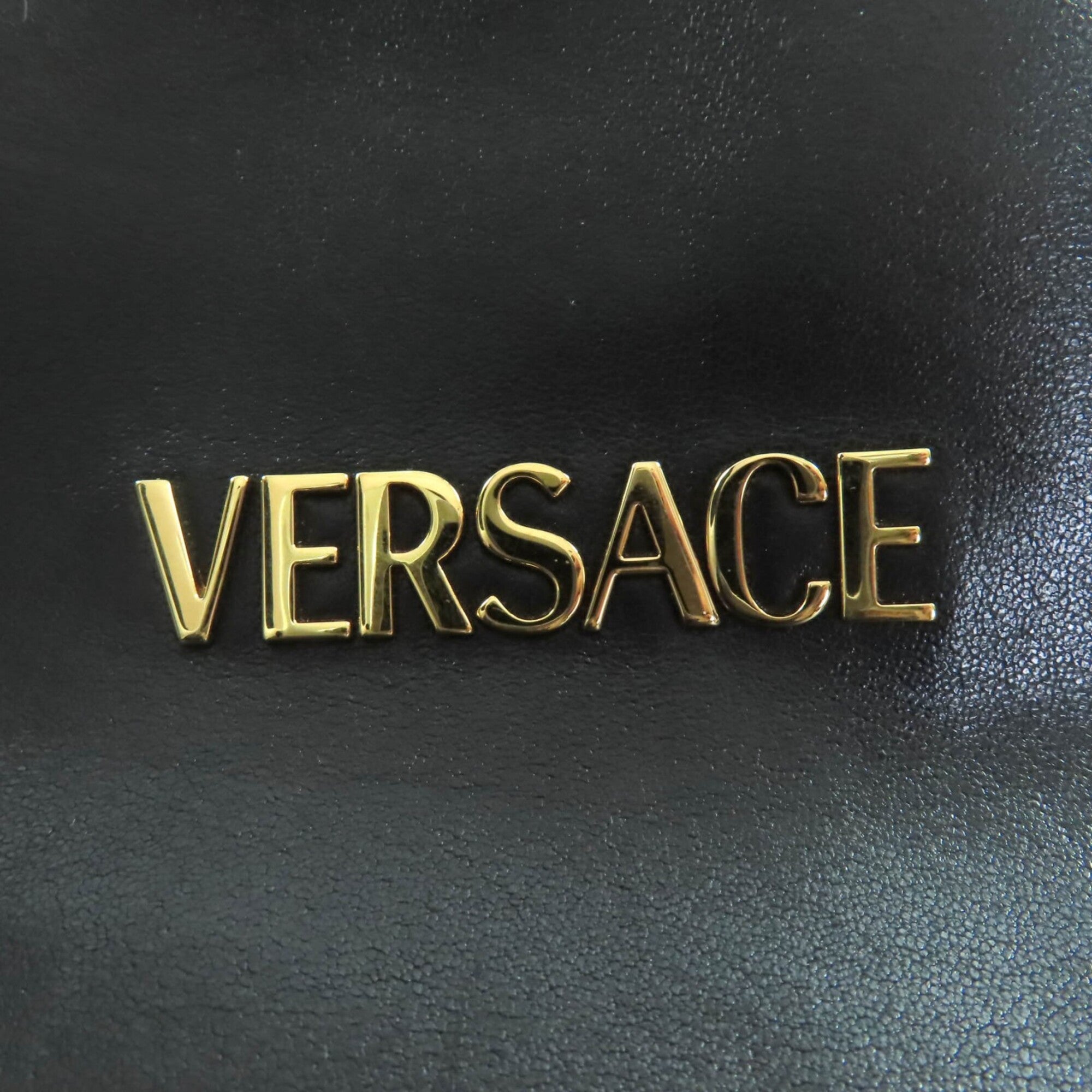 Versace Black Leather Handbag (Pre-Owned)