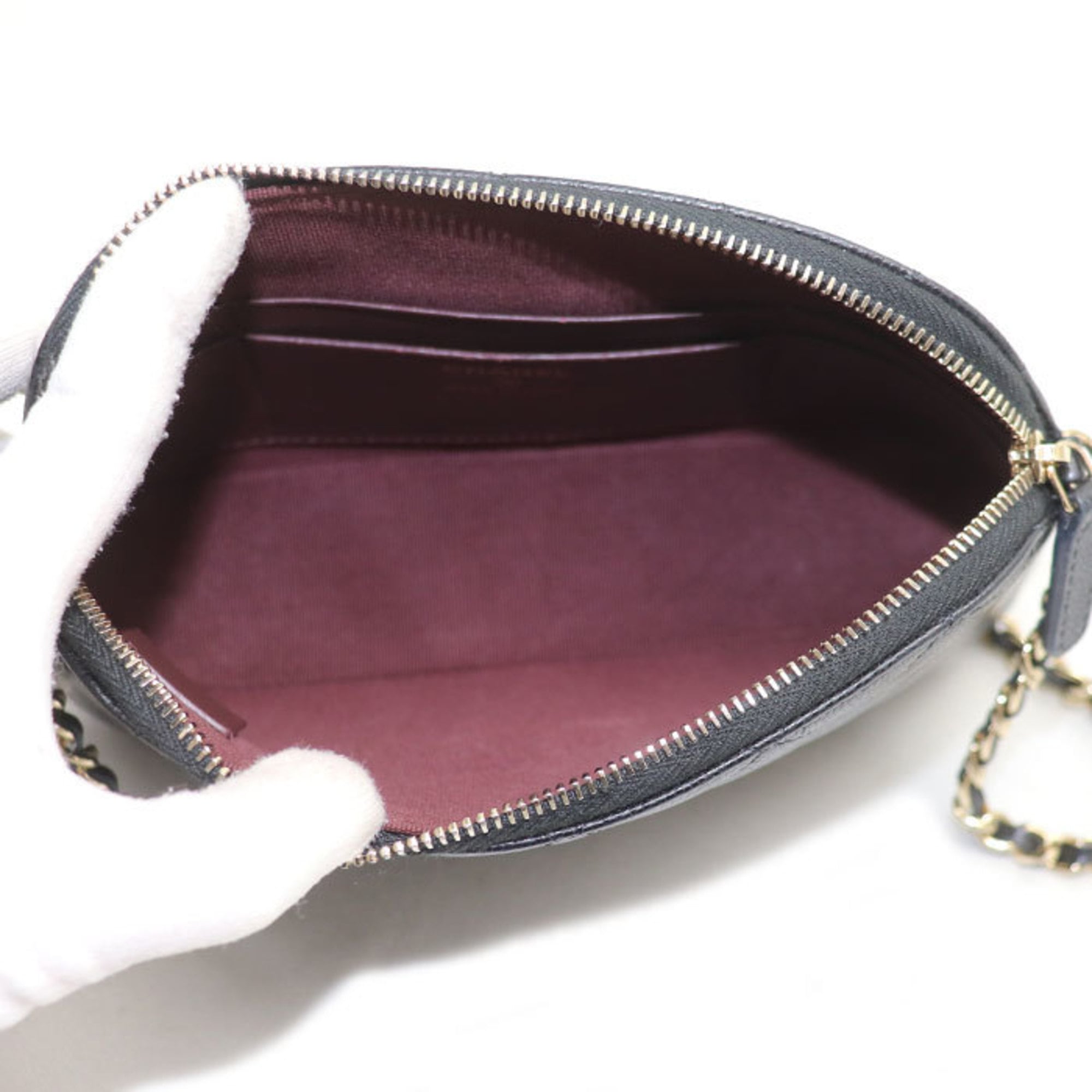 Chanel Black Grained Calfskin Shoulder Bag (Pre-Owned)