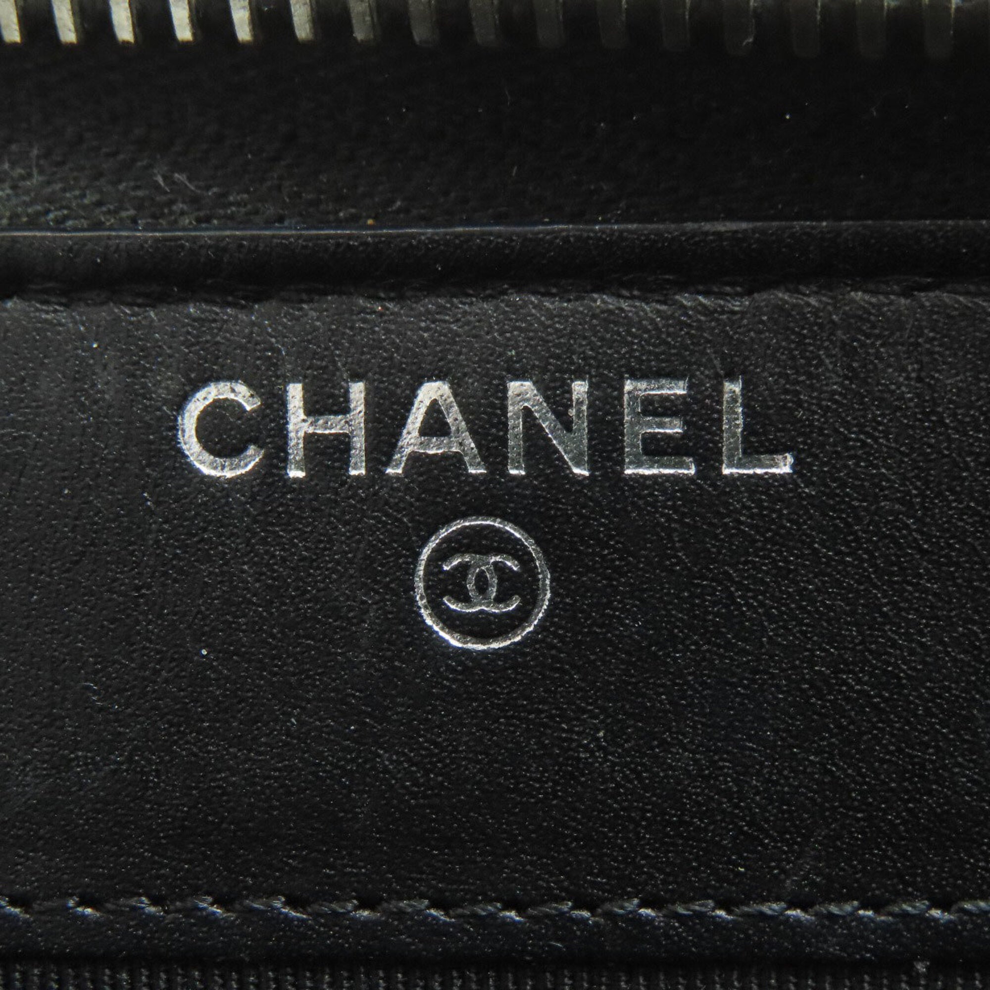 Chanel Matelasse Black Leather Long Wallet (Bi-Fold) (Pre-Owned)
