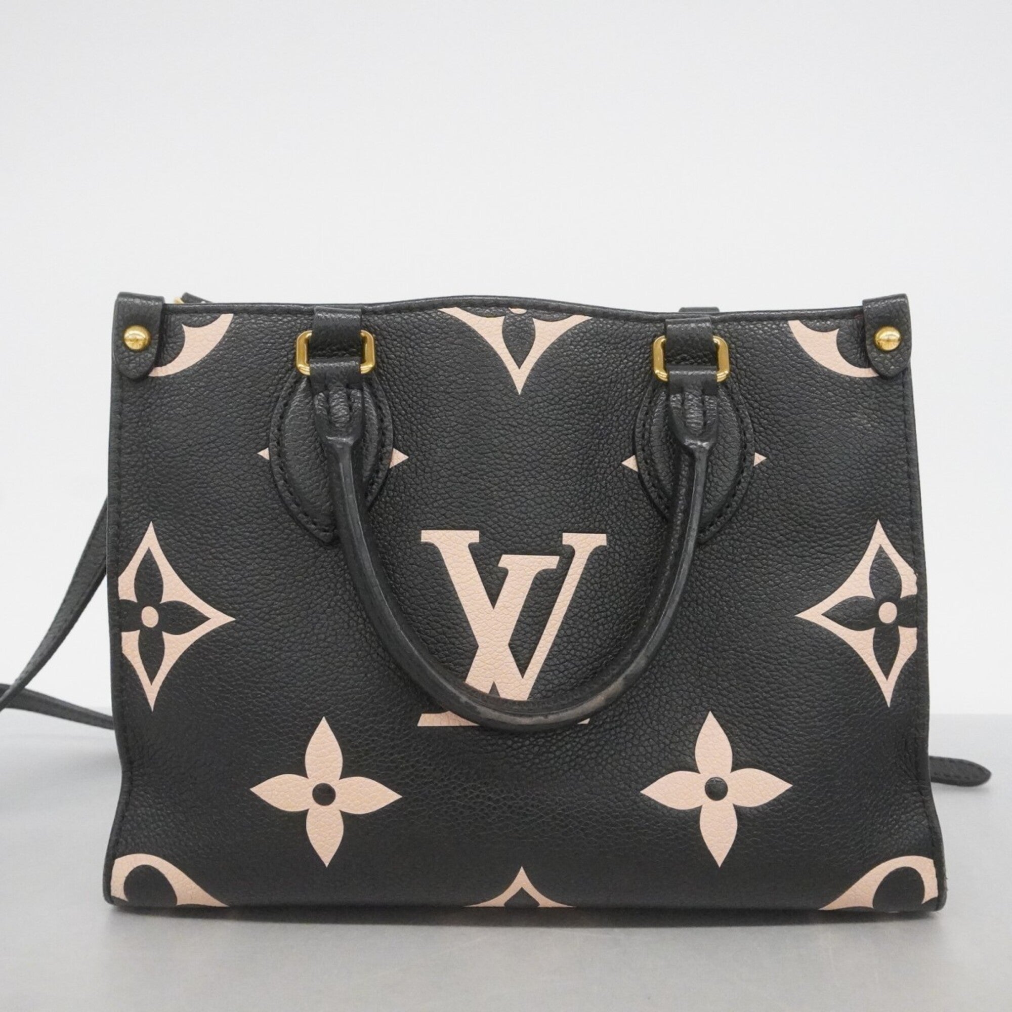 Louis Vuitton Beige Black Handbag (Pre-Owned)