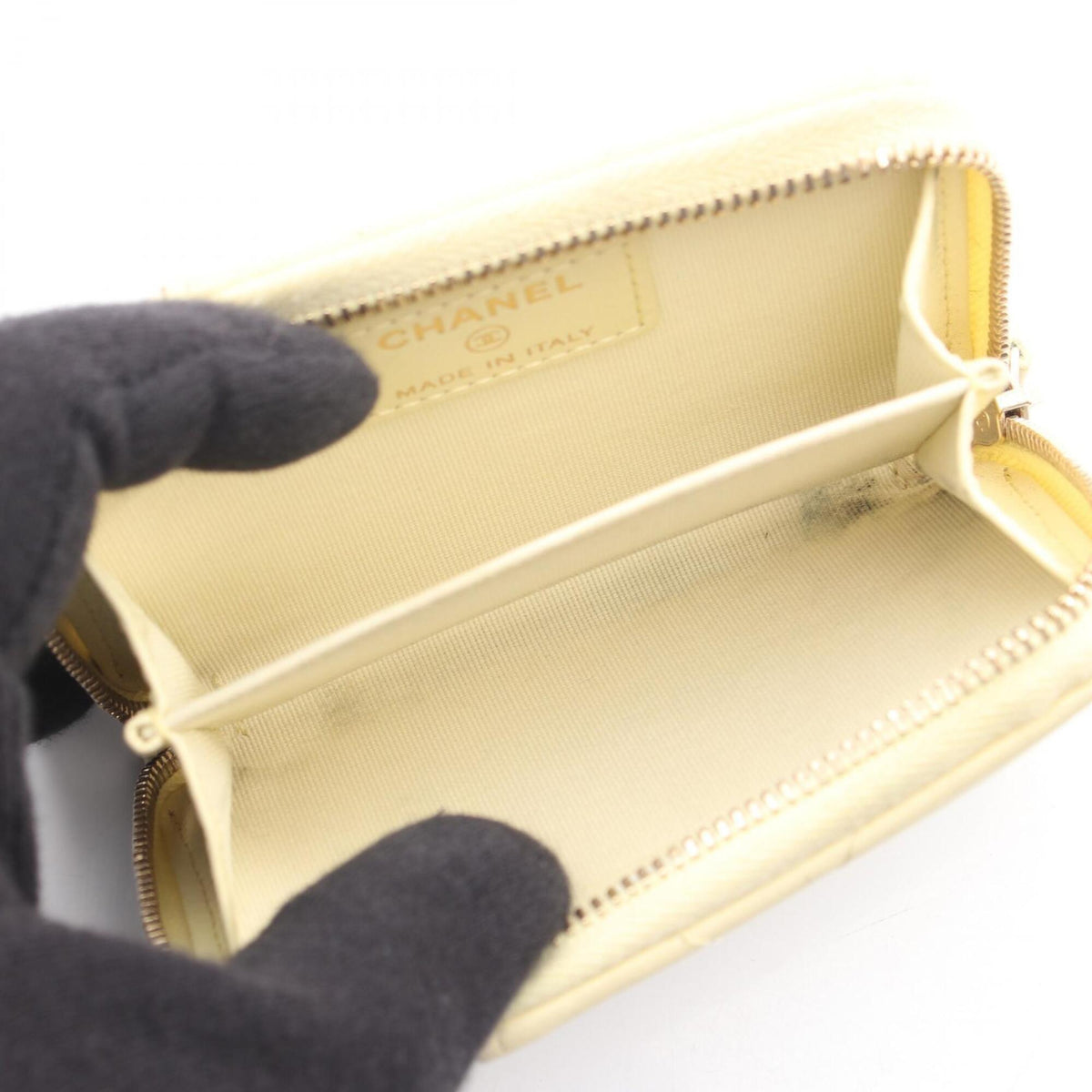 Chanel Yellow Leather Coin Purse/Coin Case (Pre-Owned)