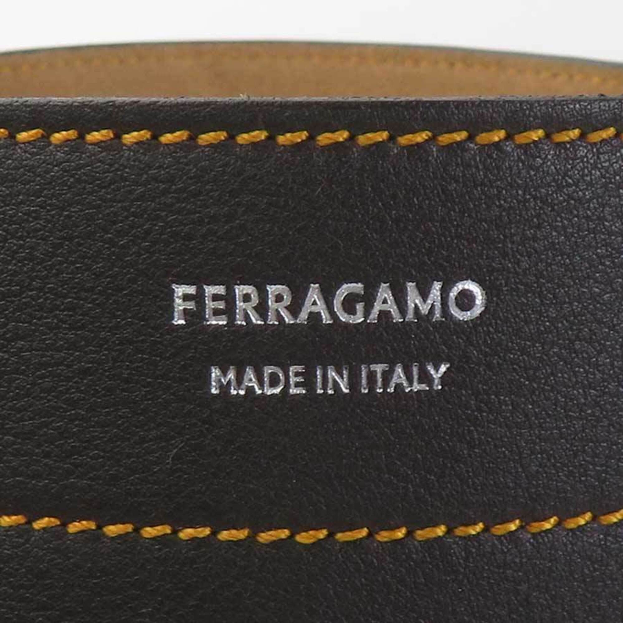 Salvatore Ferragamo Brown Leather Handbag (Pre-Owned)