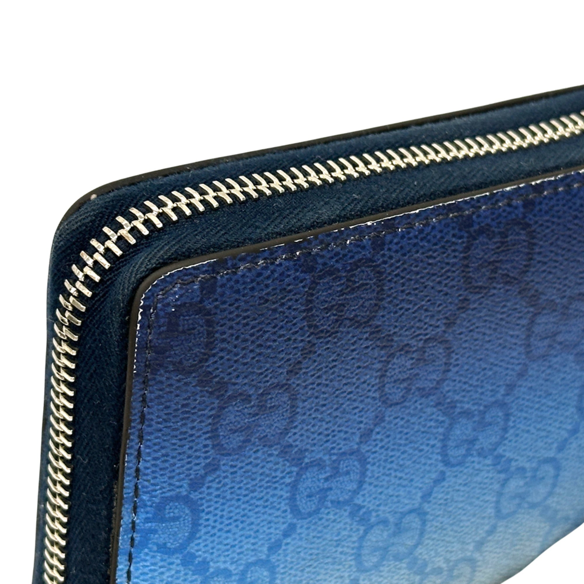 Gucci Blue White Pvc (Pre-Owned)