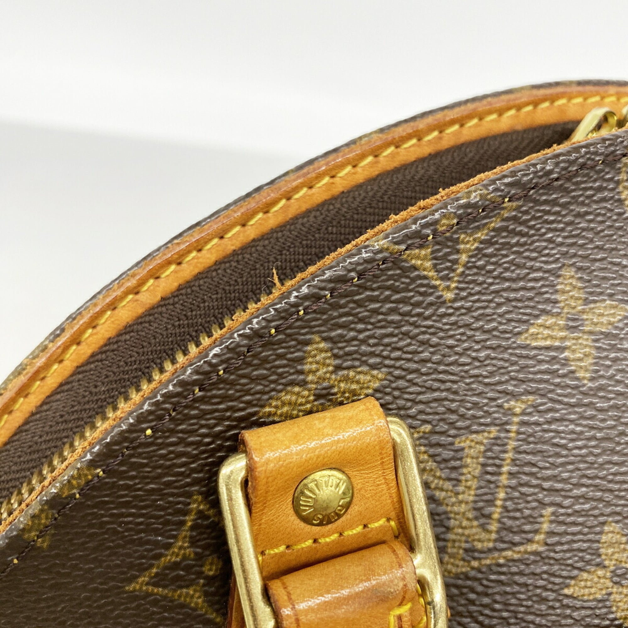 Louis Vuitton Brown Handbag (Pre-Owned)
