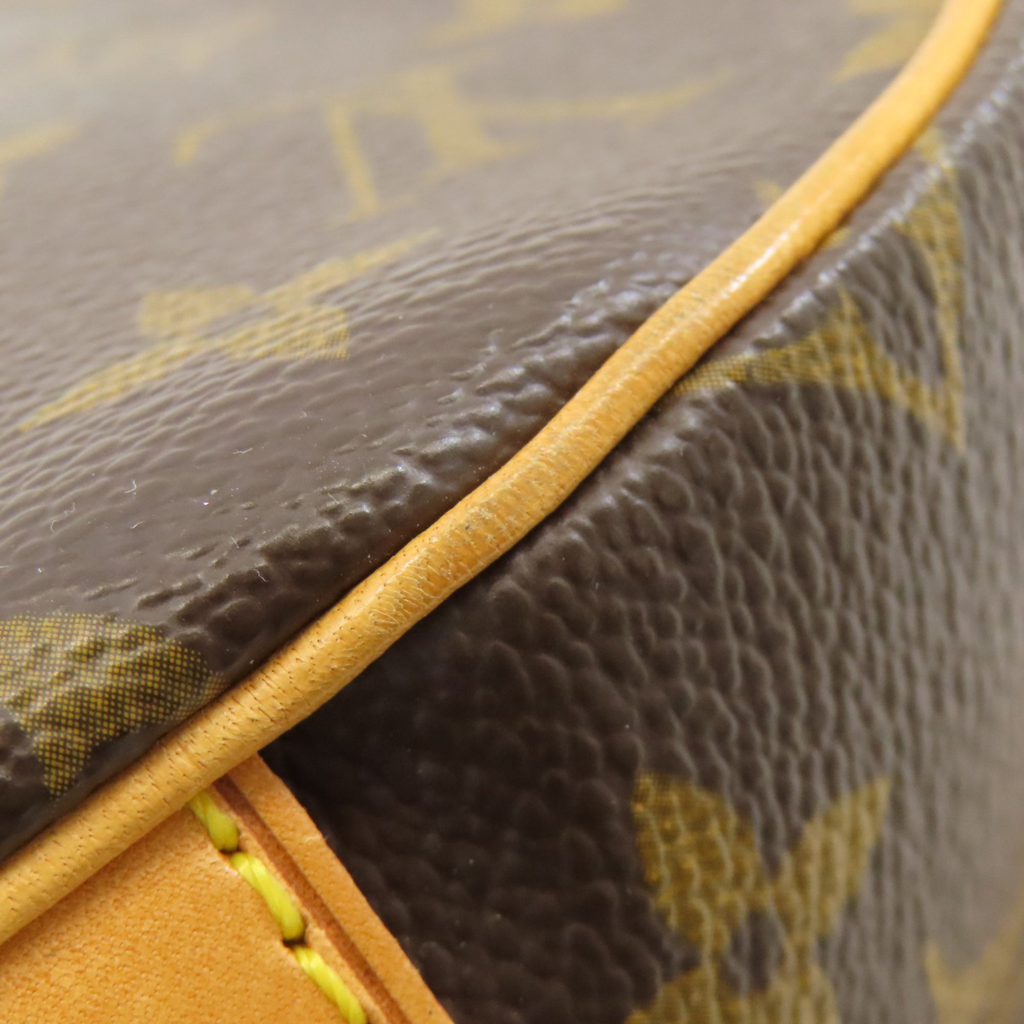 Louis Vuitton Monogram Monogram Shoulder Bag (Pre-Owned)