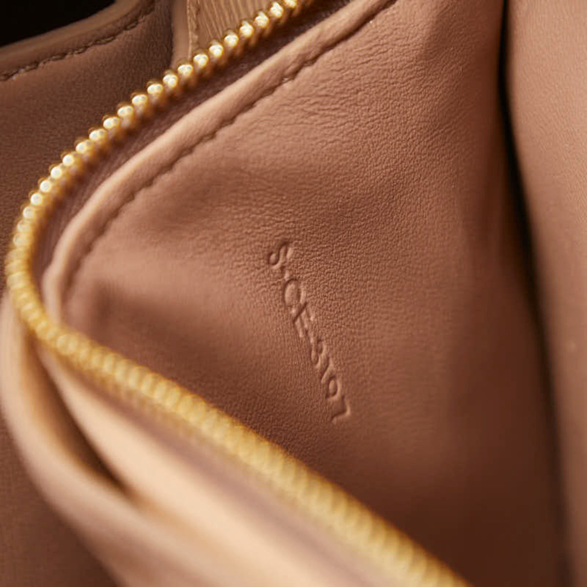Celine Beige Leather Shoulder Bag (Pre-Owned)