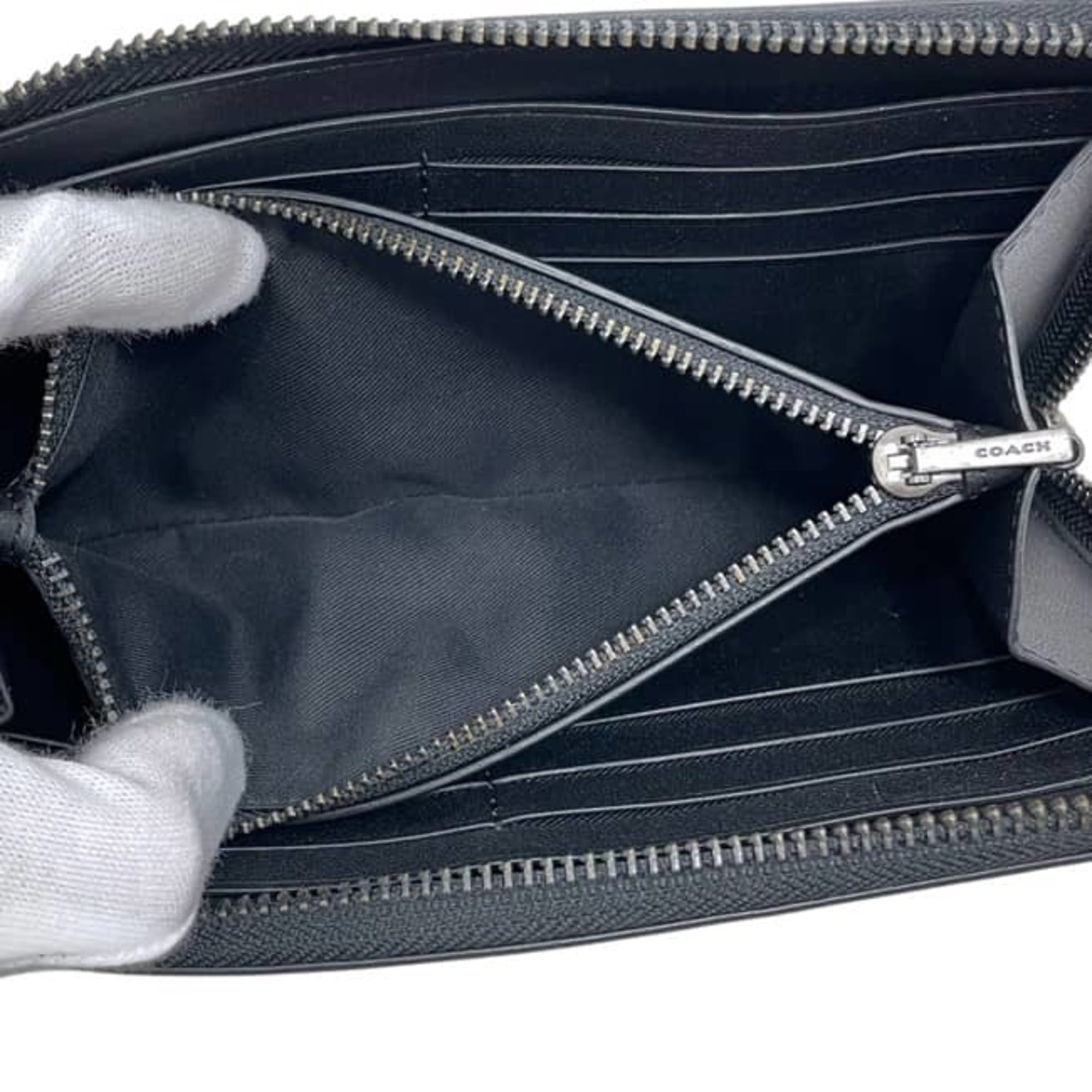 Coach Signature Black Leather Long Wallet (Bi-Fold) (Pre-Owned)