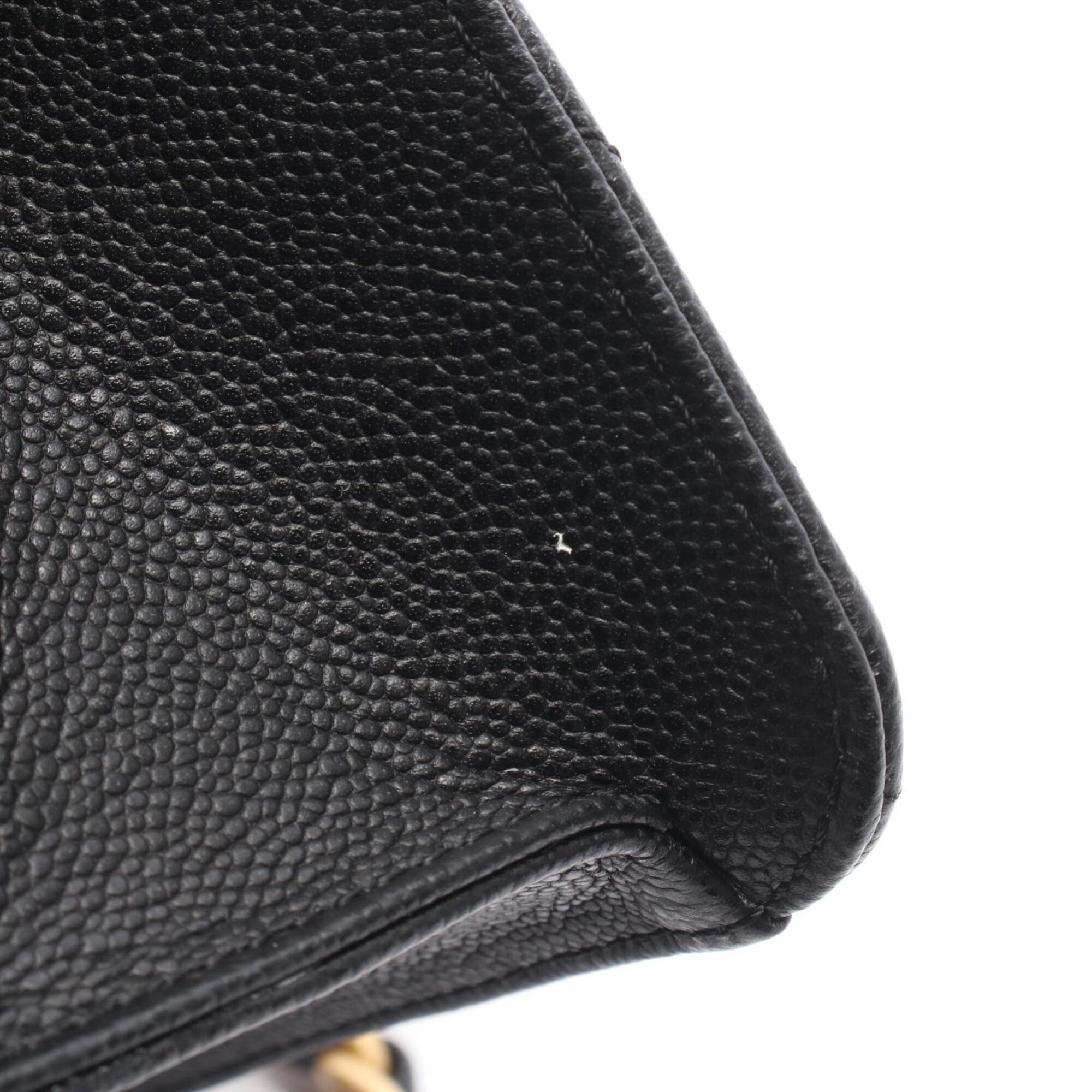 Chanel Matelasse Black Grained Calfskin Handbag Shoulder Bag (Pre-Owned)