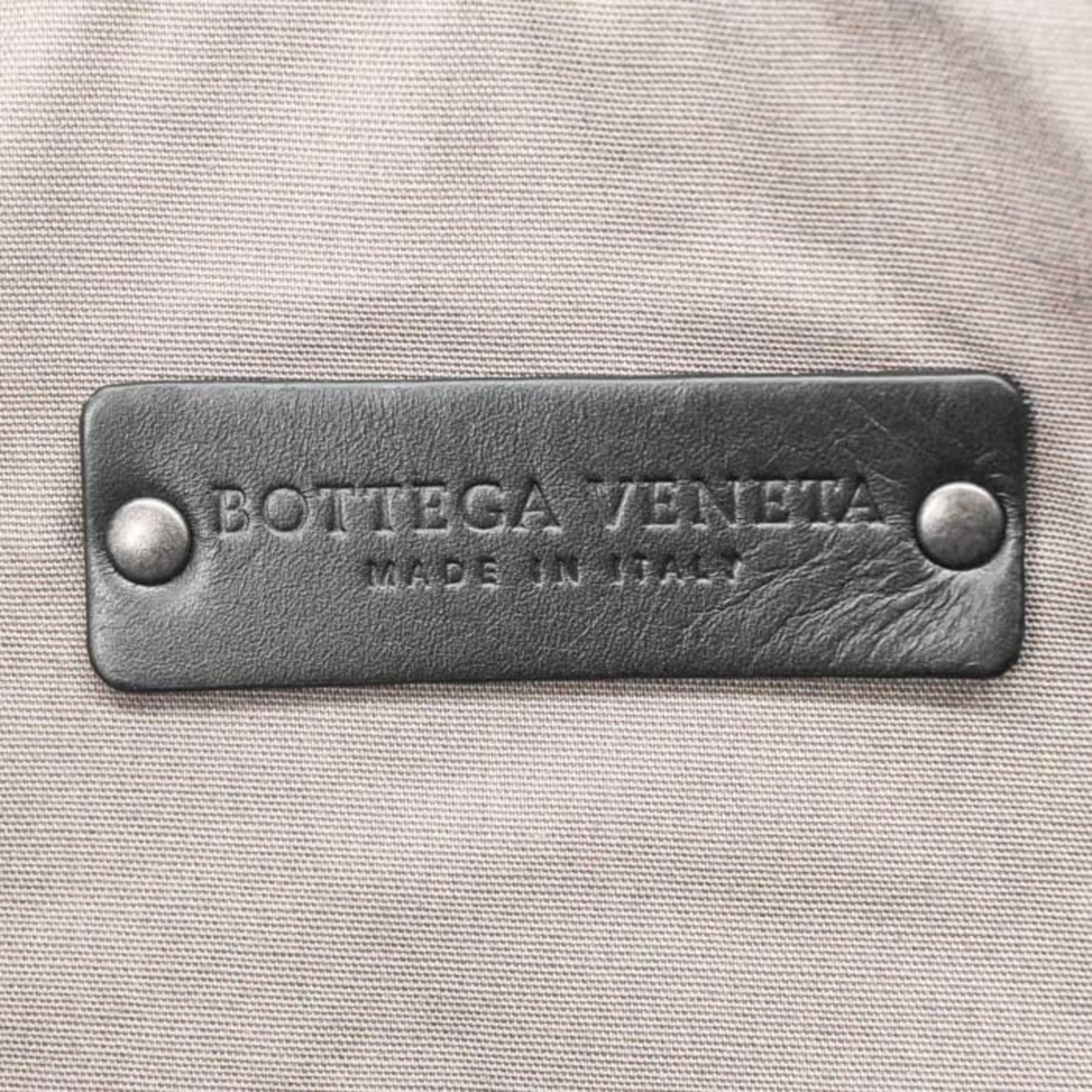 Bottega Veneta Black Intrecciato Leather Shoulder Bag (Pre-Owned)