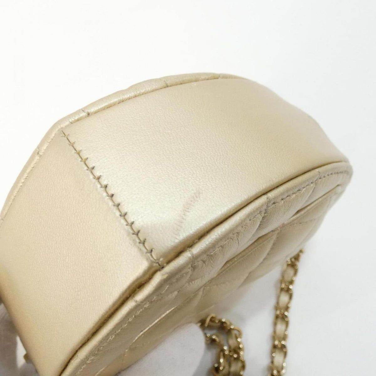 Chanel Gold Leather Shoulder Bag (Pre-Owned)