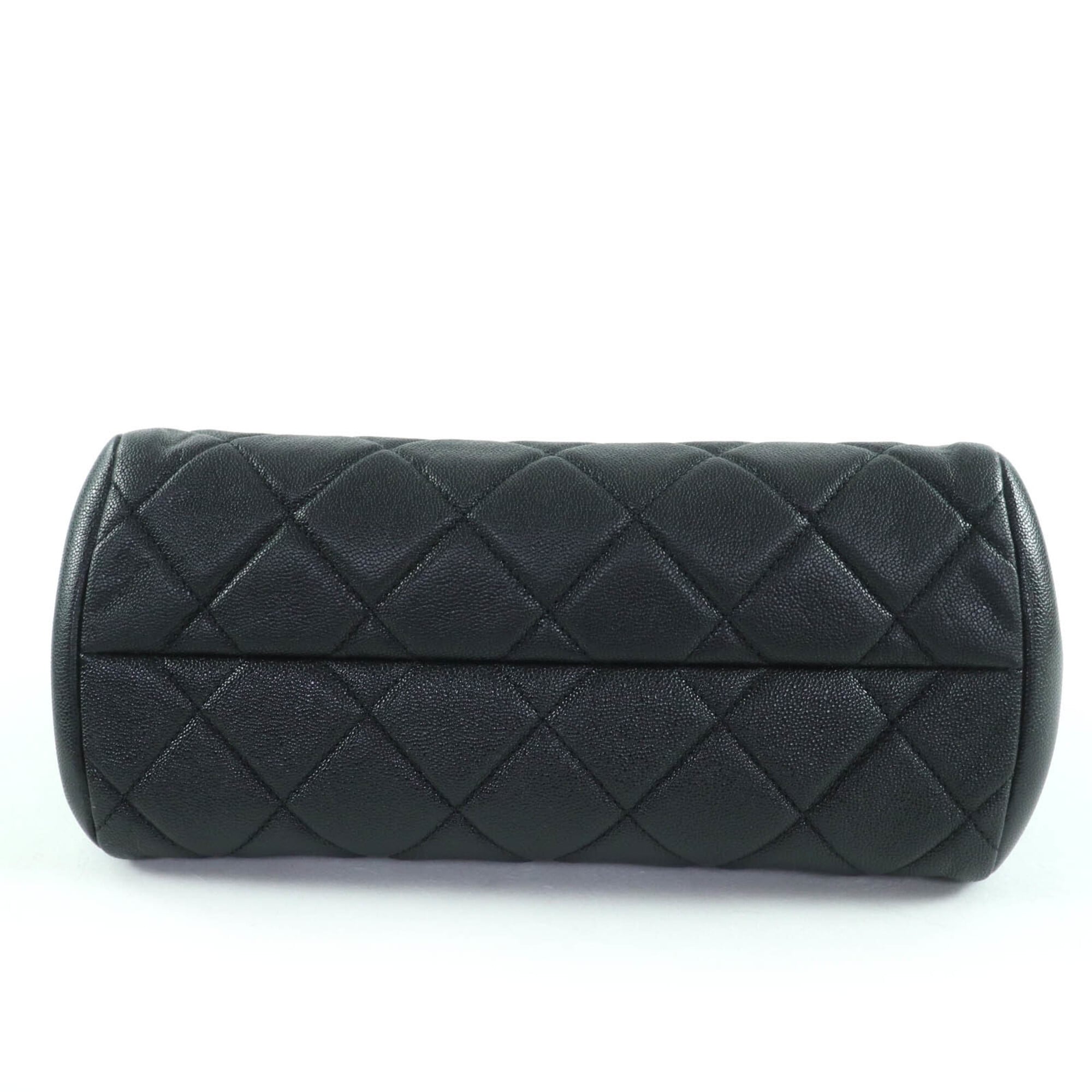 Chanel Matelasse Black Grained Calfskin Handbag (Pre-Owned)