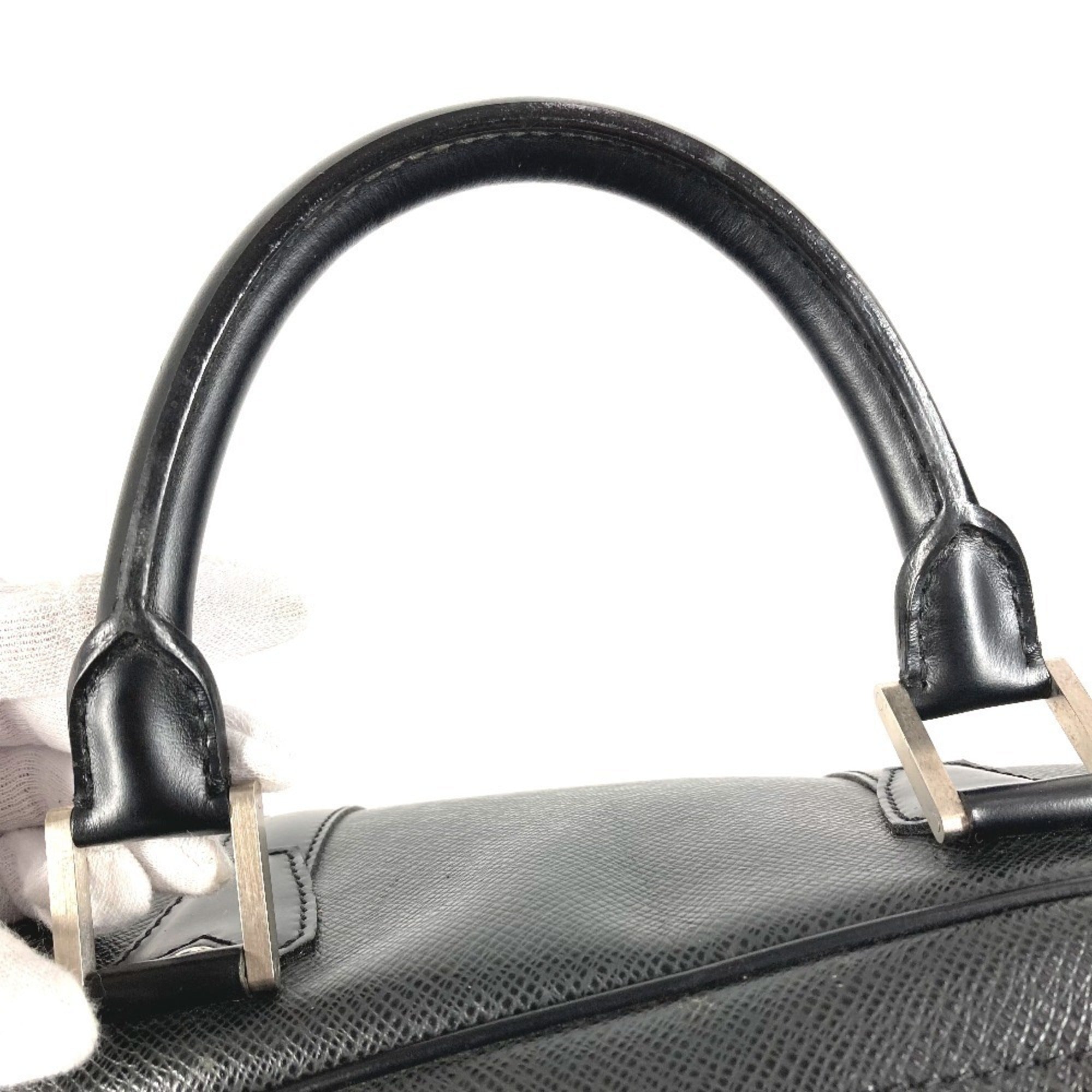 Louis Vuitton Taiga Ardoise Black Taiga Leather Boston Bag (Pre-Owned)