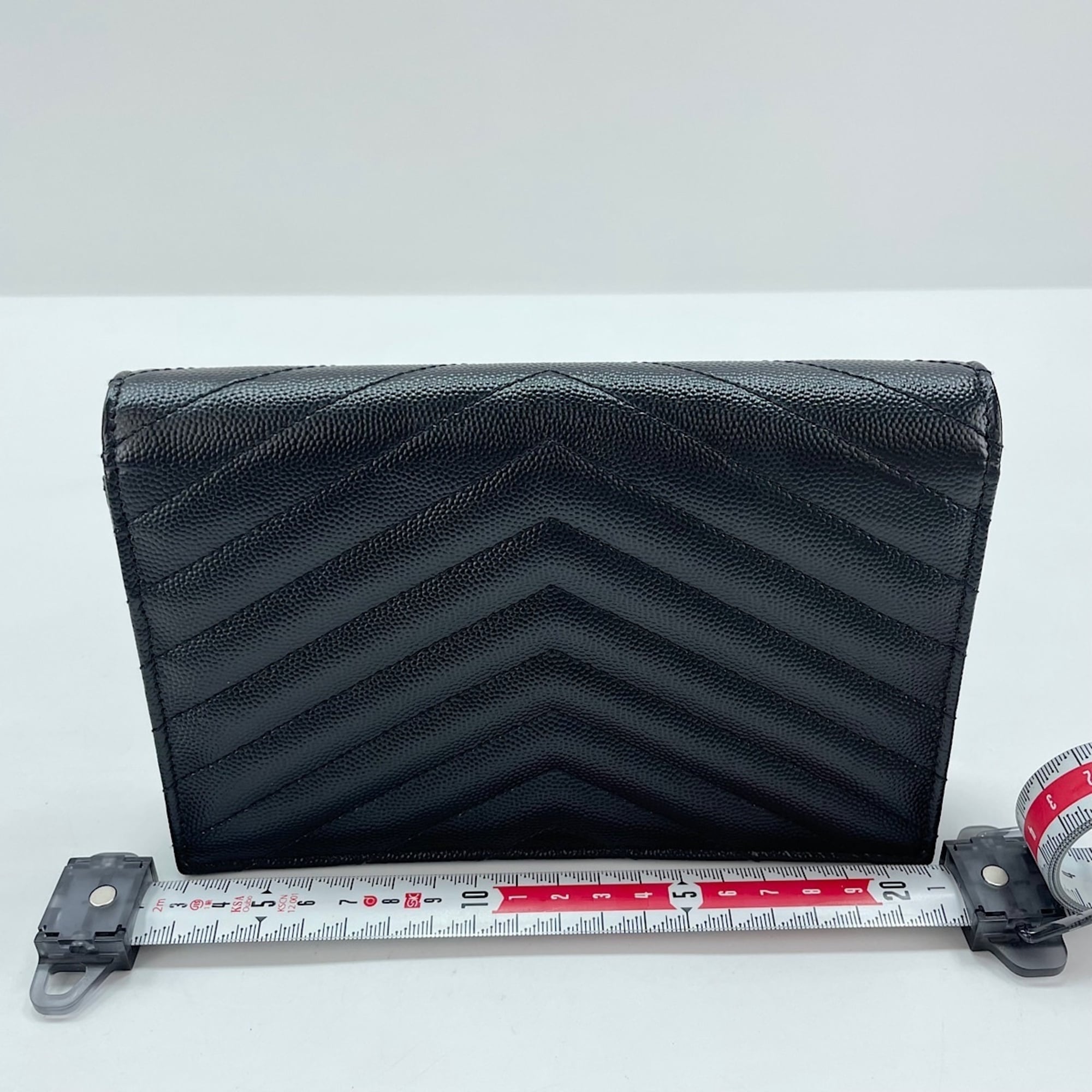 Yves Saint Laurent Black Shoulder Bag (Pre-Owned)