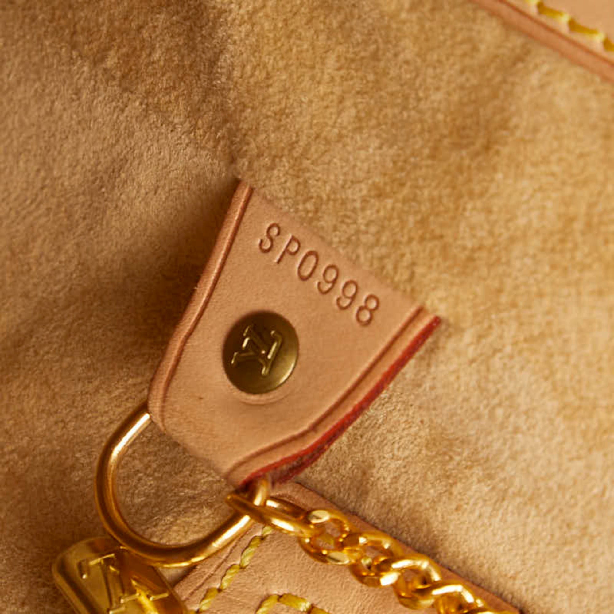 Louis Vuitton Natural Leather Handbag (Pre-Owned)