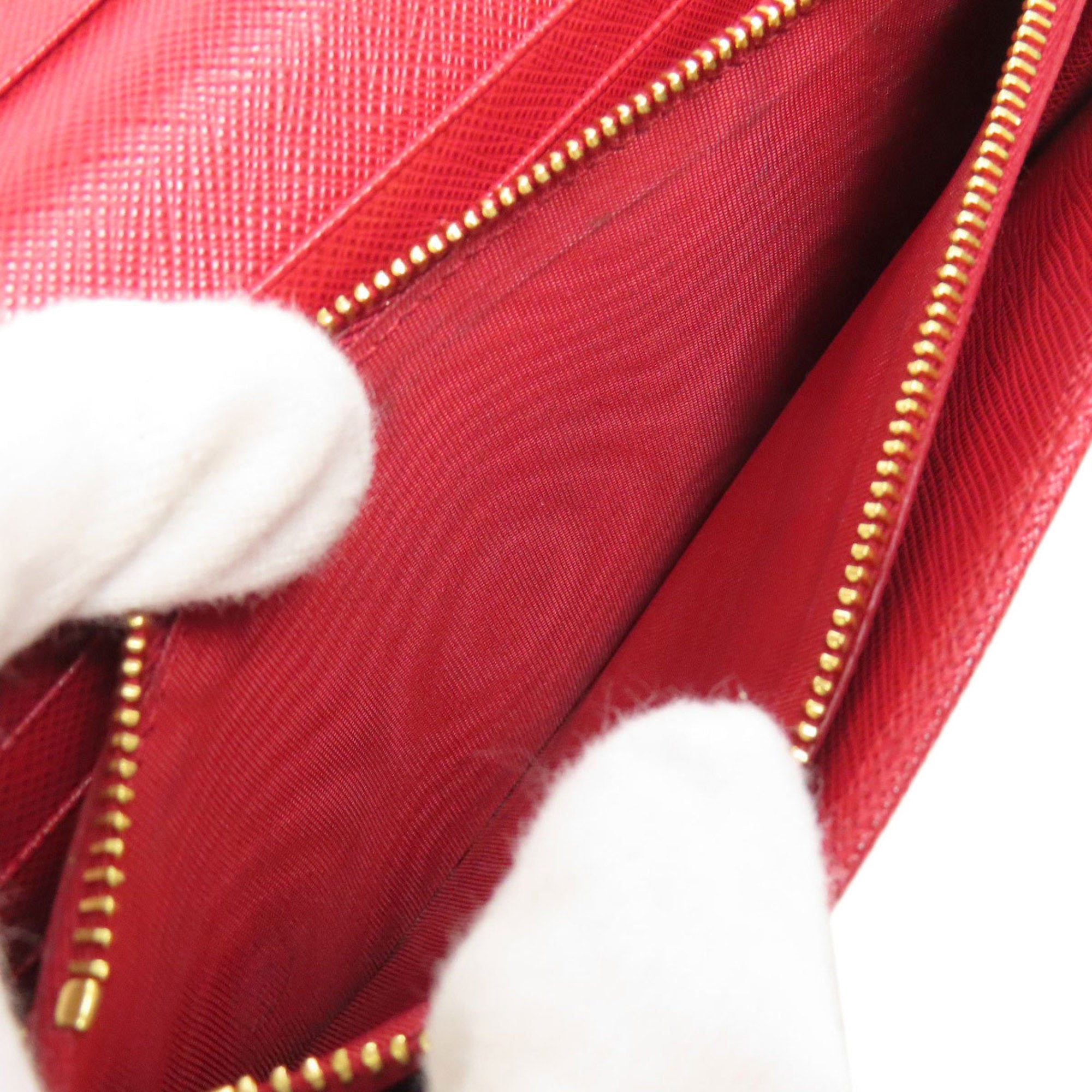 Prada Saffiano Beige Saffiano Long Wallet (Bi-Fold) (Pre-Owned)