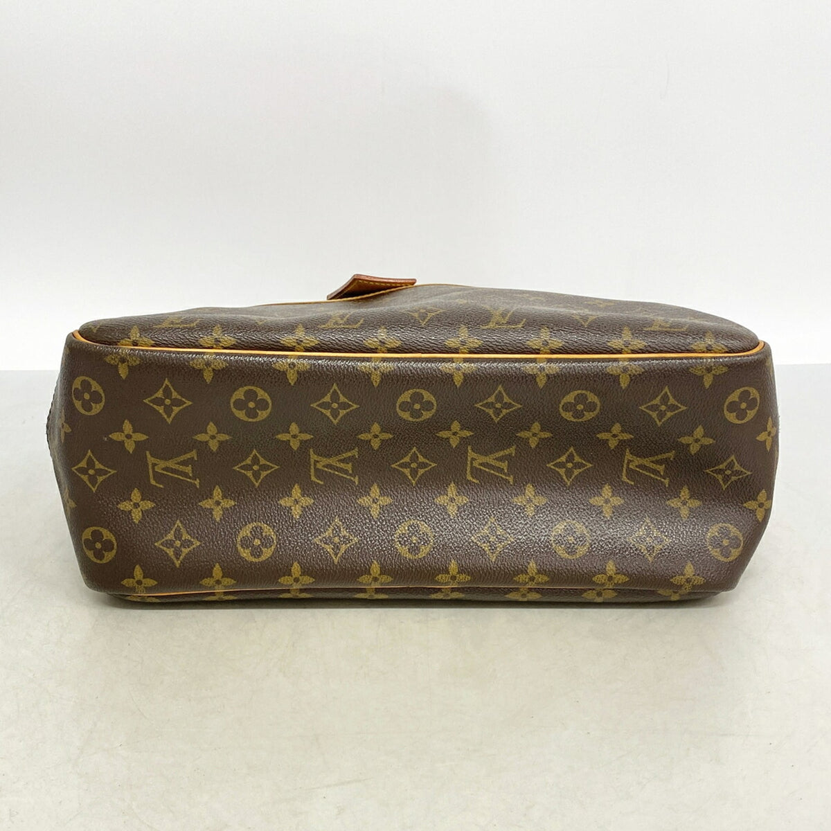 Louis Vuitton Brown Handbag (Pre-Owned)
