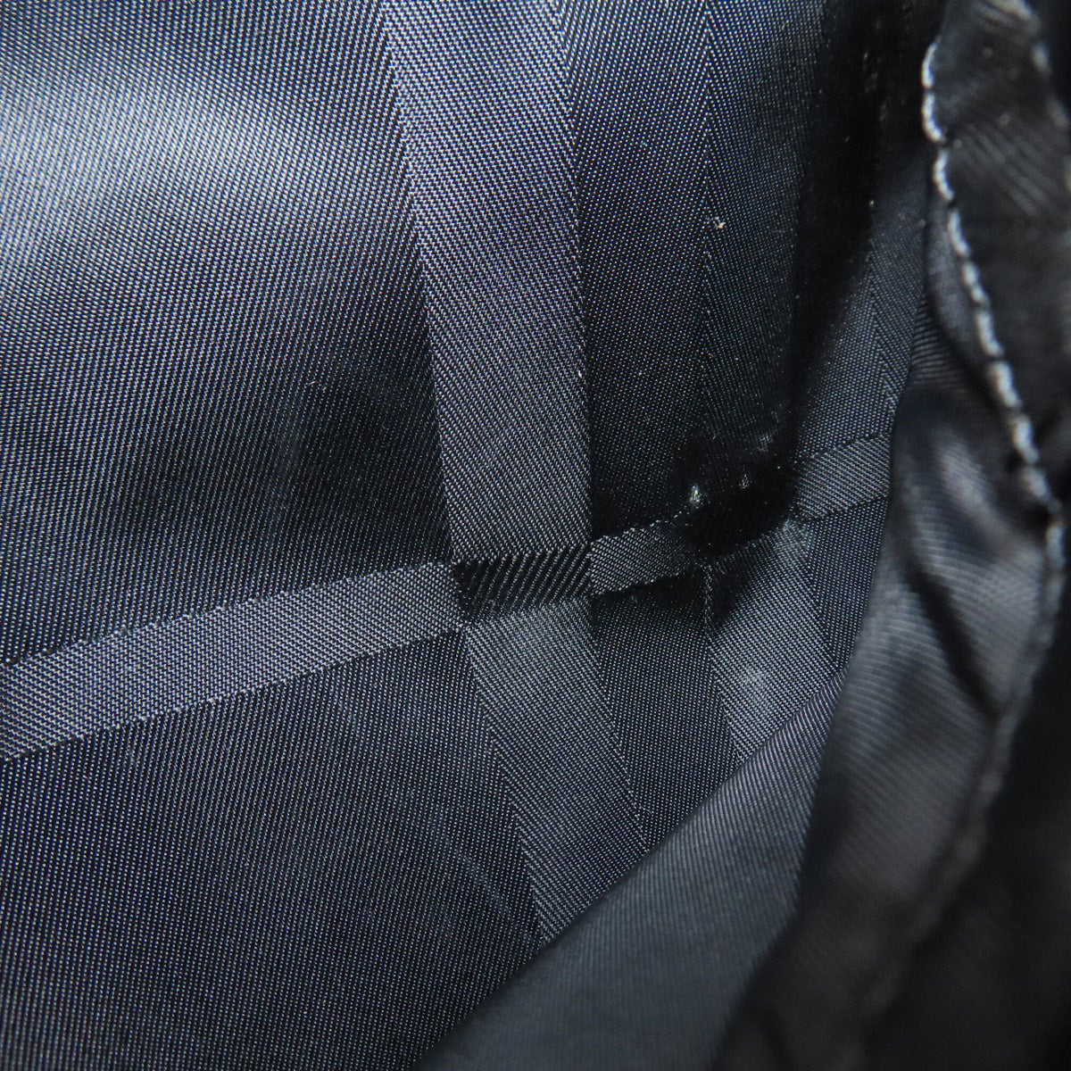 Burberry Black Nylon Tote Bag (Pre-Owned)