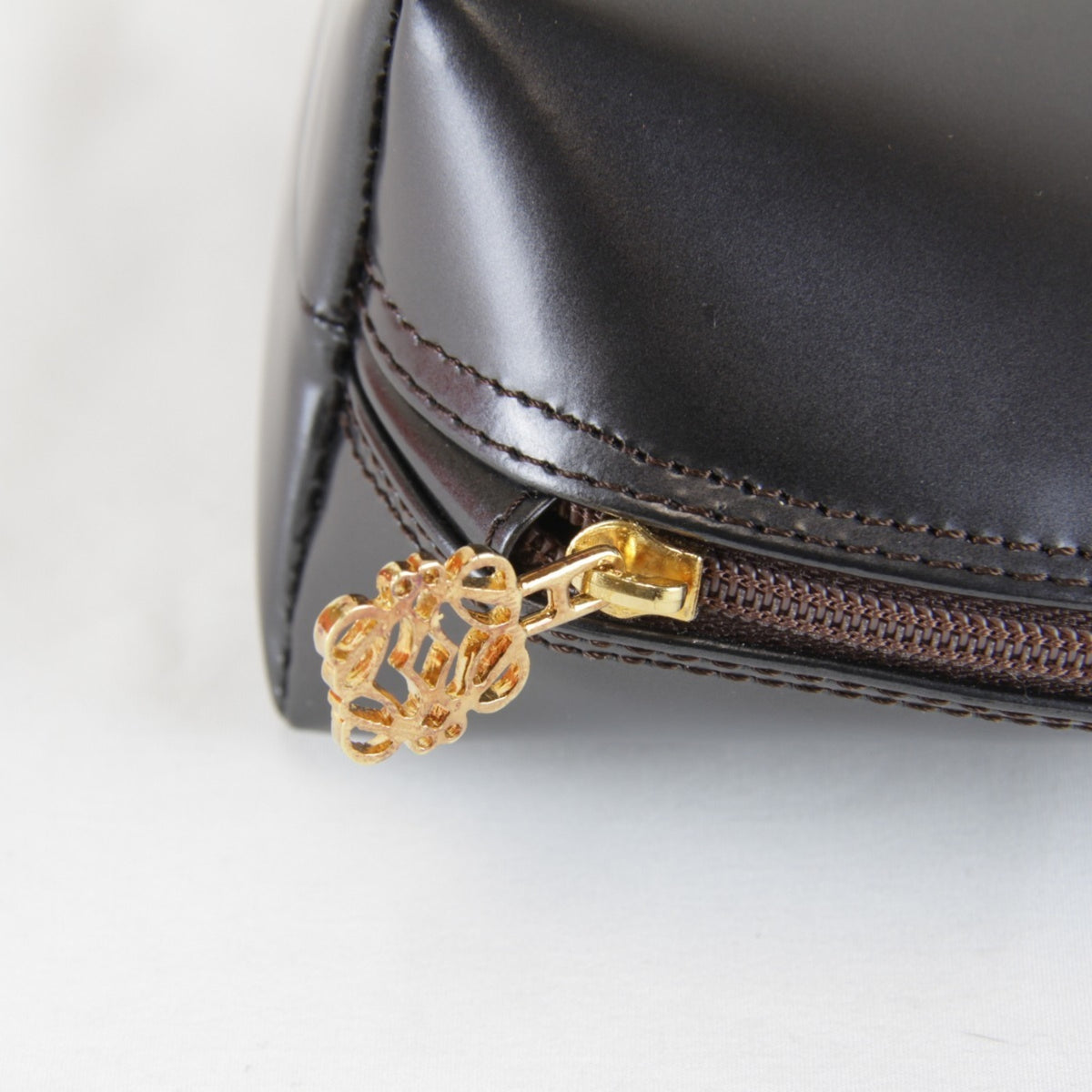 Loewe Black Leather Pouch (Pre-Owned)