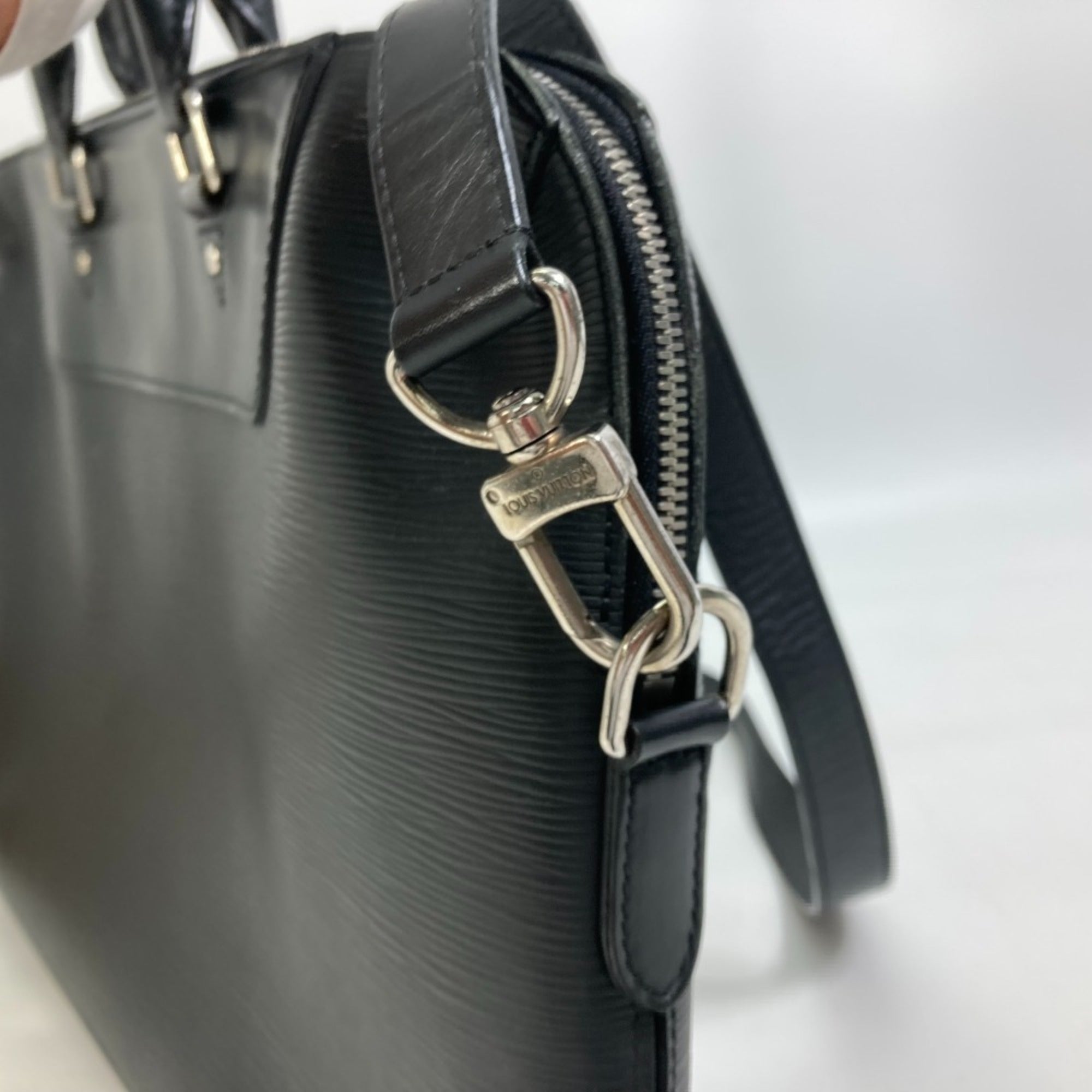 Louis Vuitton Epi Black Noir Epi Leather Briefcase Shoulder Bag (Pre-Owned)